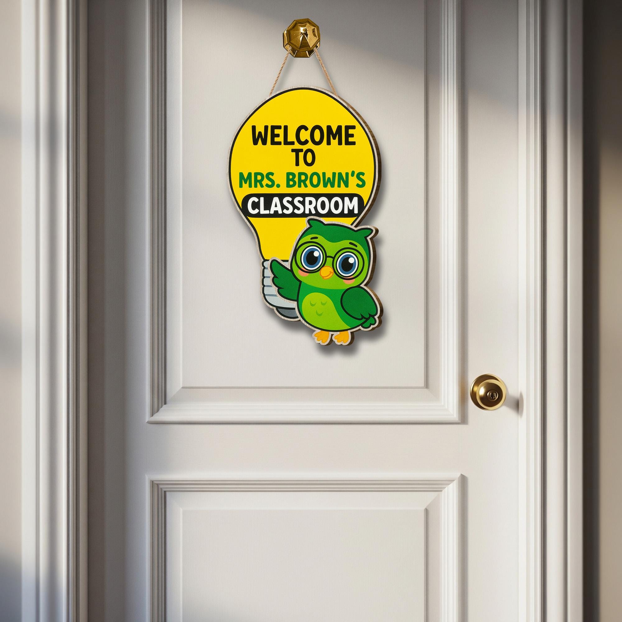 Welcome to Owl Teacher Classroom Sign, Light Bulb Owl Teacher Door Hanger, Cute Personalized School Decor for Teachers, Back To School Decor