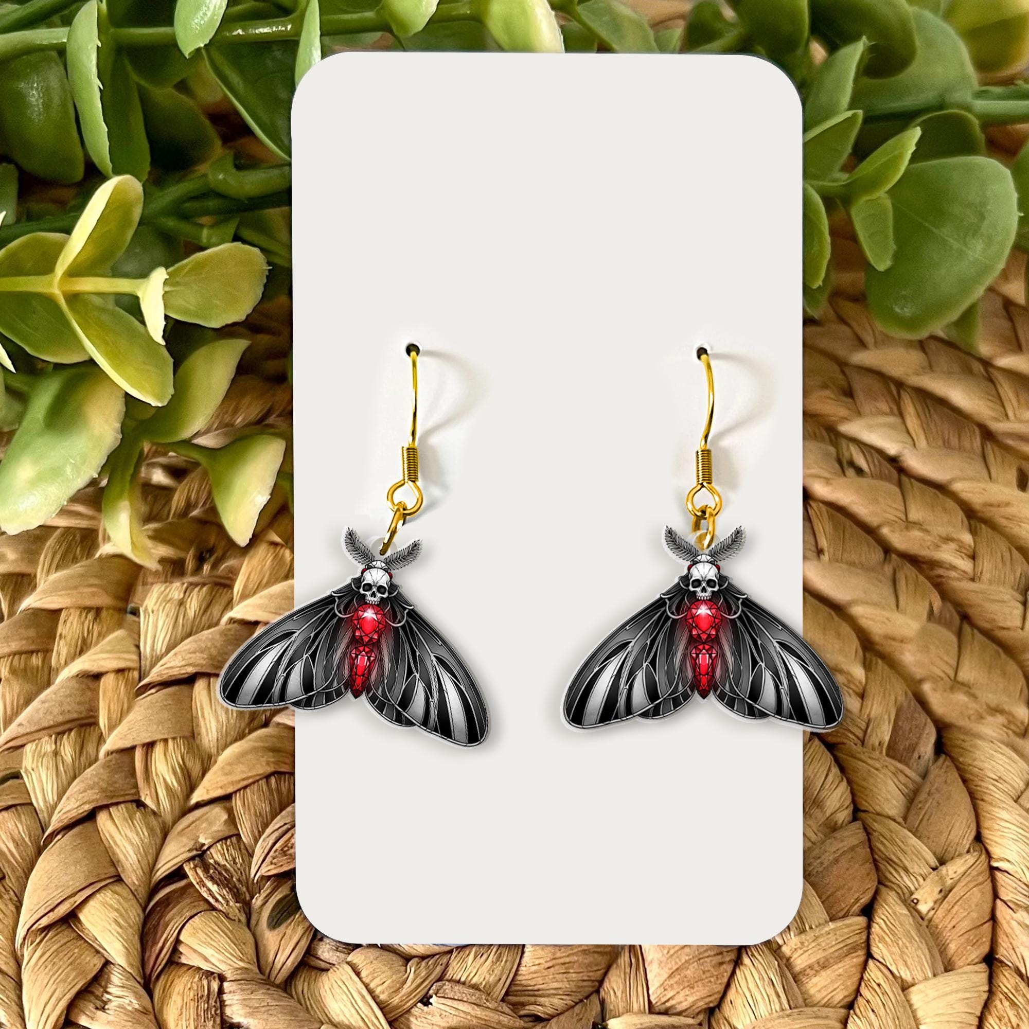 Gothic Moth Skull Earrings – Dark Aesthetic Jewelry – Creepy Cute Bug Earrings – Black Red Insect Earrings – Spooky Acrylic Dangles
