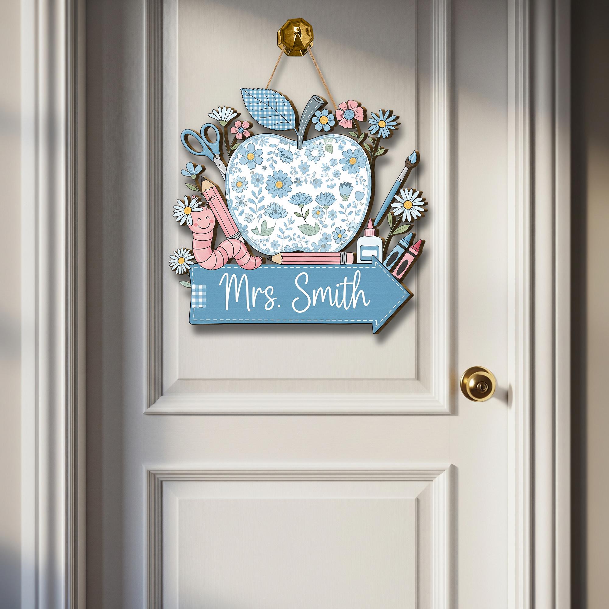 Personalized Teacher Door Sign with Floral Apple – Custom Classroom Decor with Name, Back to School Gift for Teachers, Chinoiserie Flowers