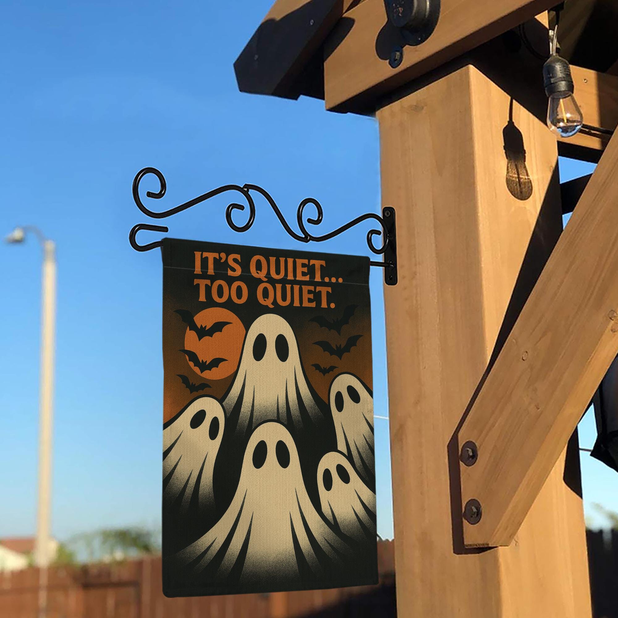 It’s Quiet Too Quiet Garden Flag, Funny Ghost Halloween Yard Decor, Spooky Outdoor Banner, Creepy Cute Fall Porch Decoration, Halloween Yard