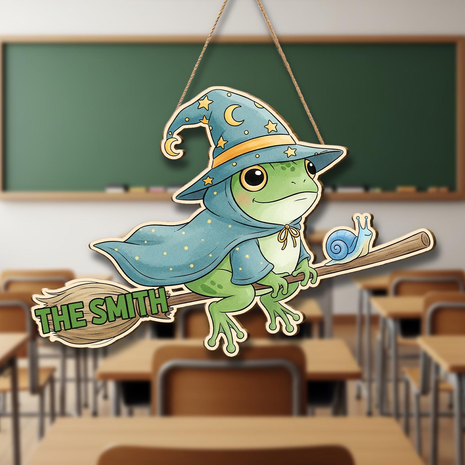 Custom Witch Frog Door Sign, Personalized Halloween Door Hanger, Cute Wizard Frog Decor, Broomstick Frog Sign, Fall Porch Decor