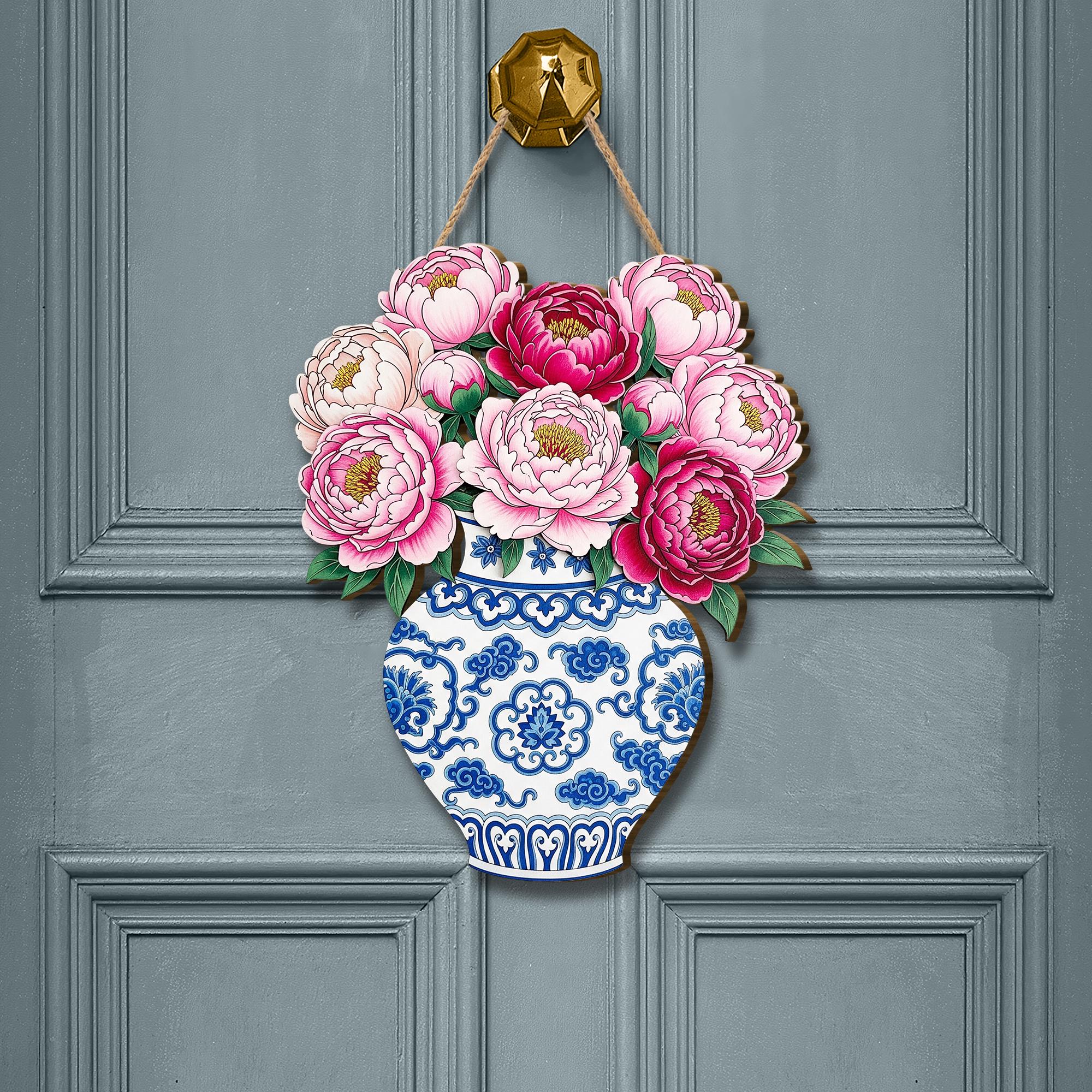 Peony Vase Door Hanger – Chinoiserie Floral Wooden Sign, Elegant Spring Porch Decor, Cottagecore Front Door Hanging Decoration