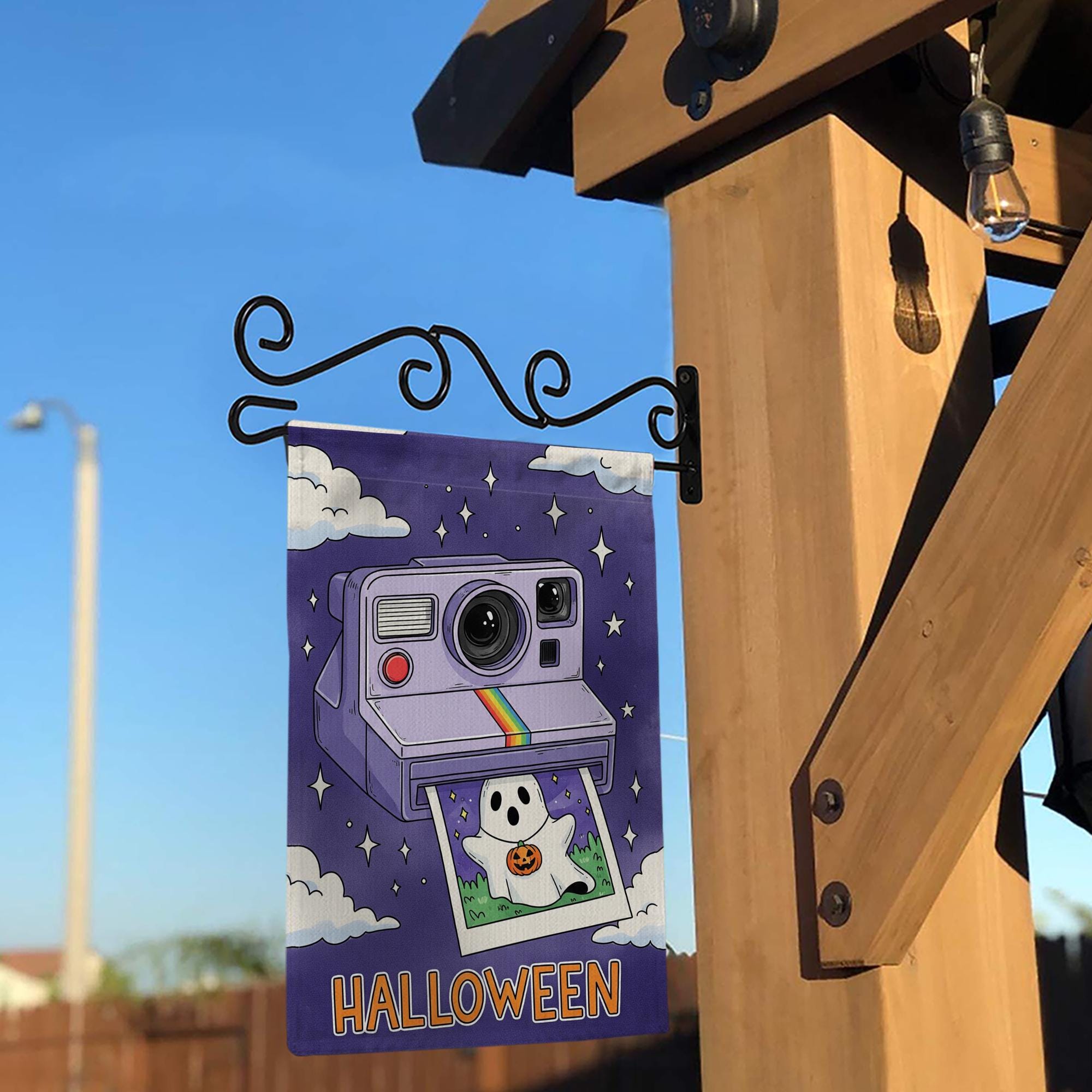 Retro Halloween Garden Flag, Cute Ghost Vintage Camera Yard Flag, Spooky Cute Fall Lawn Decor, 90s Style Outdoor Banner
