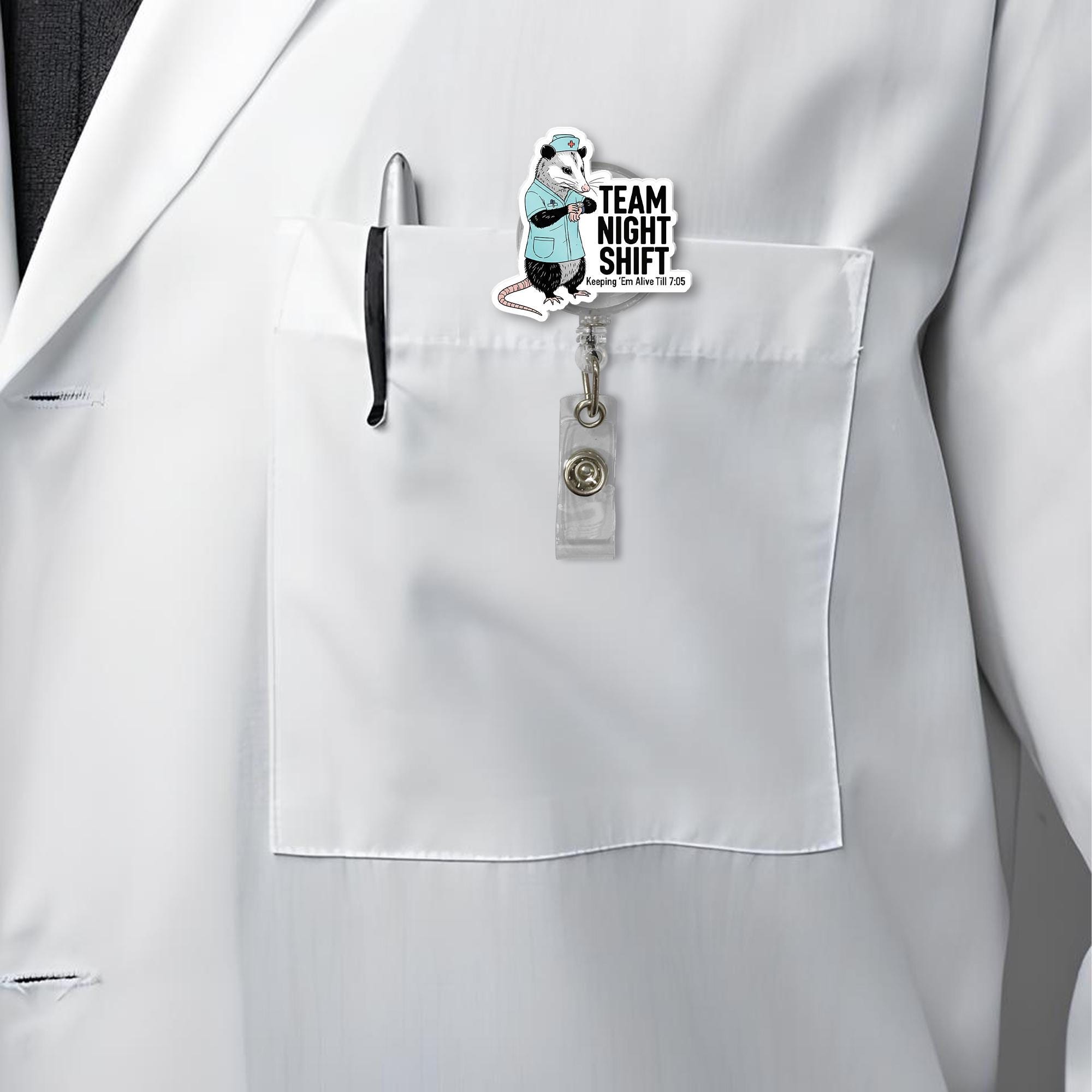 Funny Night Shift Badge Reel – Possum Nurse ID Holder, “Keeping ‘Em Alive Till 7:05” Clip, Hilarious Gift for RN, cna, emt, ICU Staff