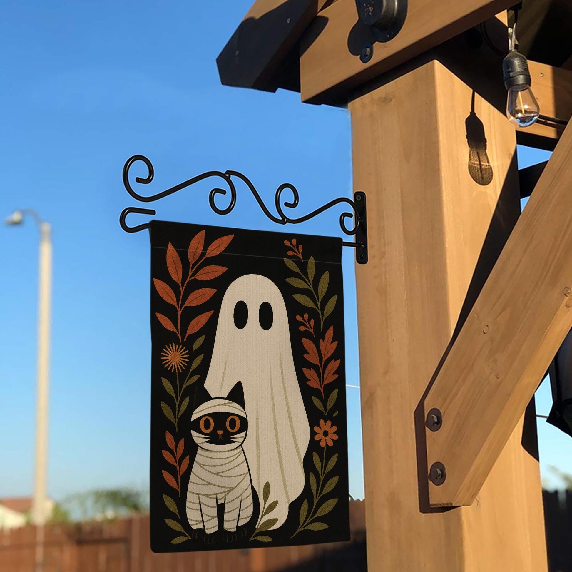 Ghost and Mummy Cat Garden Flag, Cute Halloween Yard Decor, Spooky Fall Outdoor Banner, Trick or Treat Porch Decoration