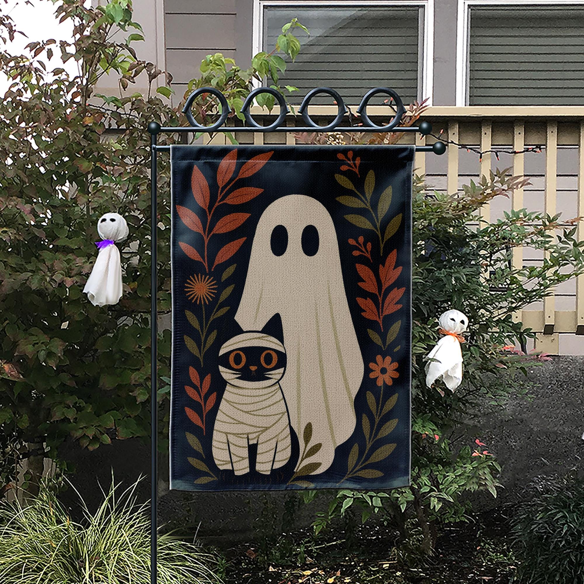 Ghost and Mummy Cat Garden Flag, Cute Halloween Yard Decor, Spooky Fall Outdoor Banner, Trick or Treat Porch Decoration