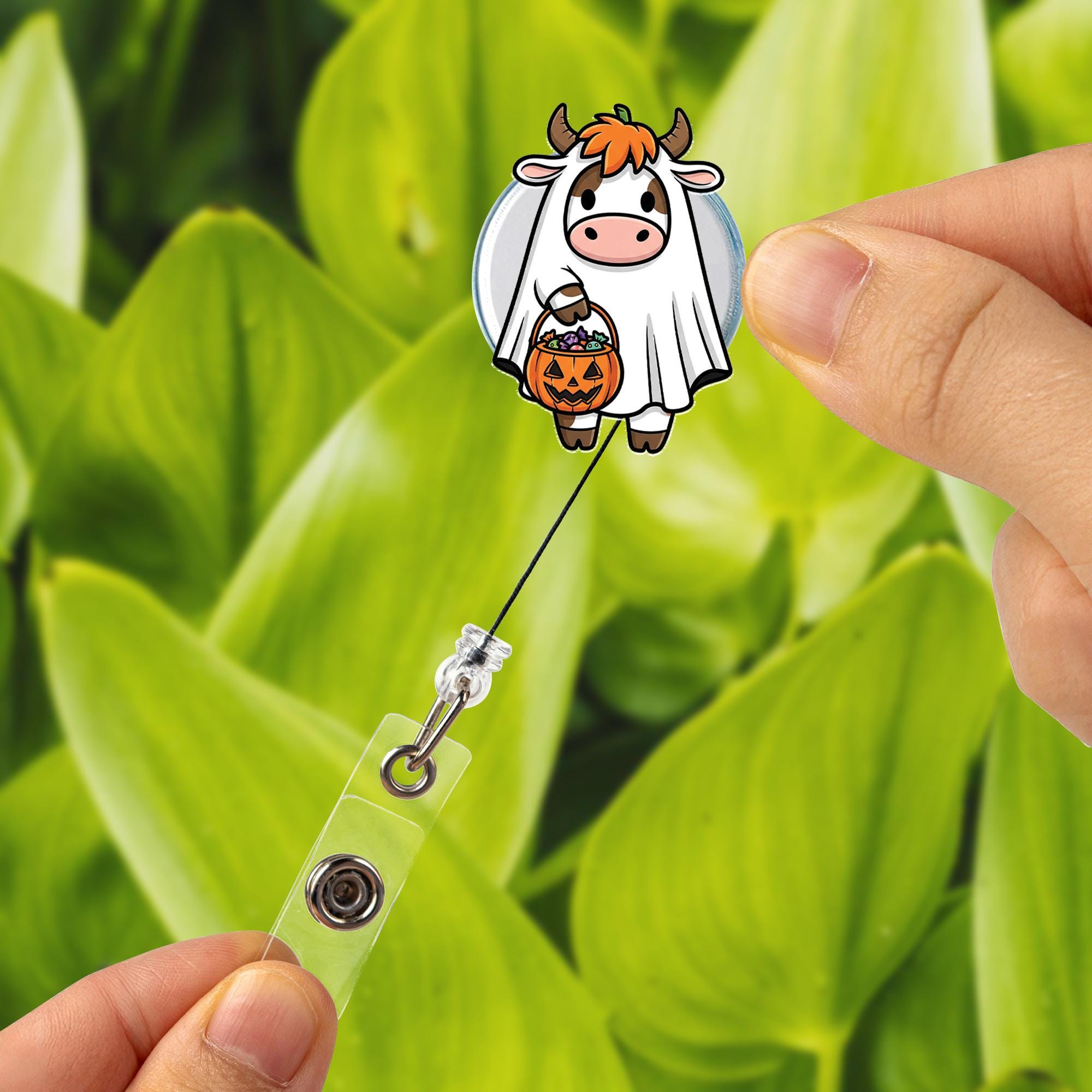 Cute Halloween Cow Badge Reel, Ghost Cow ID Holder, Trick or Treat Nurse Badge Clip, Fall Accessory for Vet Tech, Fun Work Lanyard