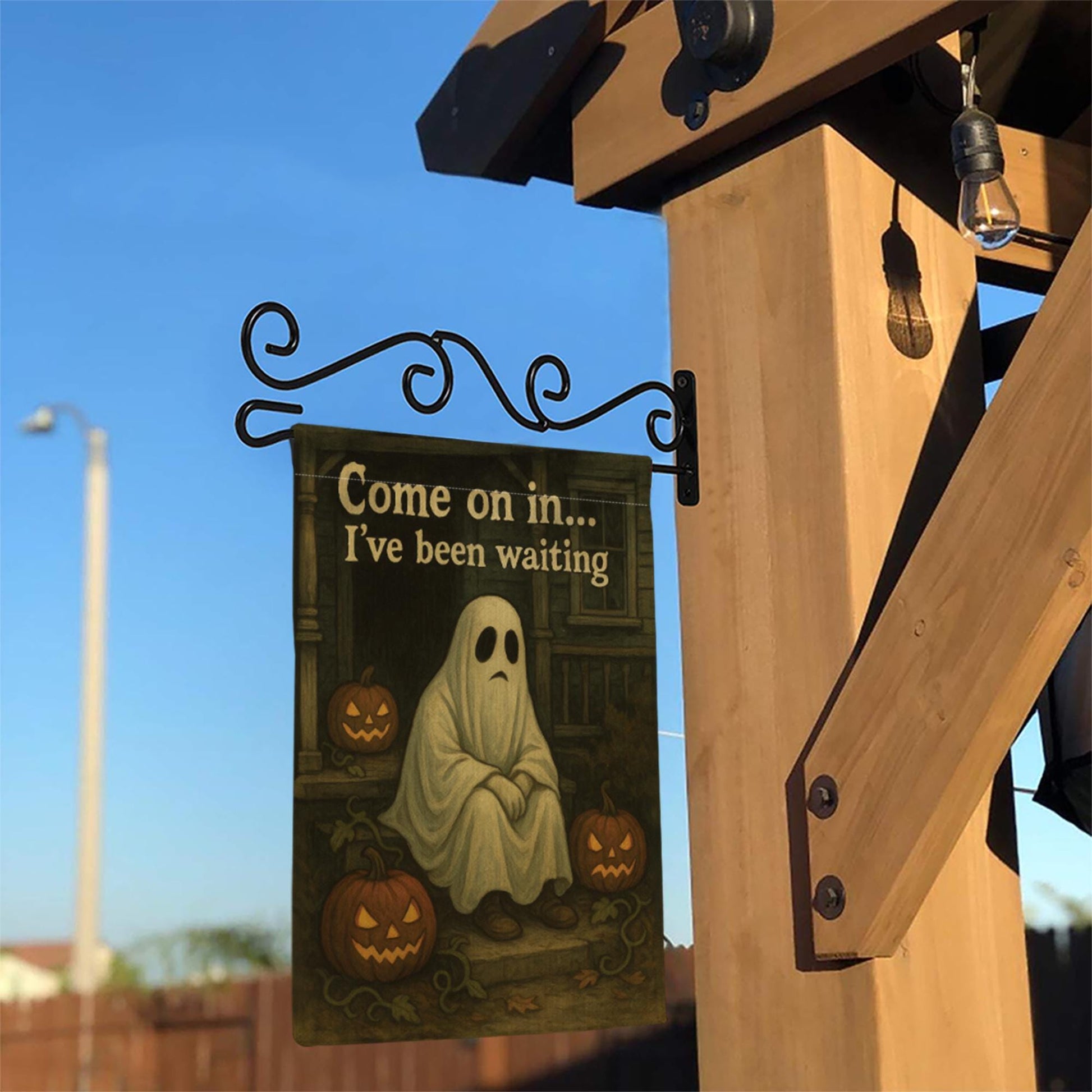 Sad Ghost Halloween Garden Flag, Spooky Outdoor Yard Decor, Come On In I've Been Waiting Flag, Fall Porch Decoration Sign, Halloween Season