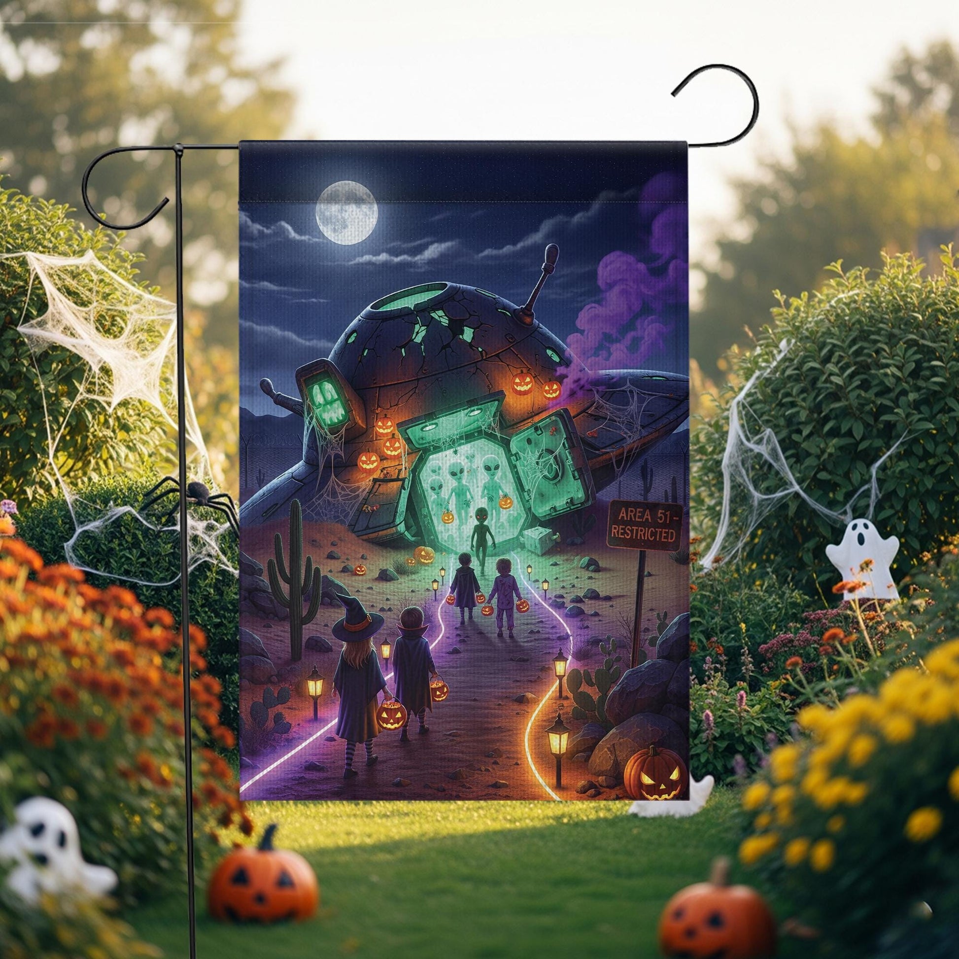Halloween UFO Alien Garden Flag – Trick‑Or‑Treat Area 51 Spooky Outdoor Yard Banner with Pumpkins & Glow Design