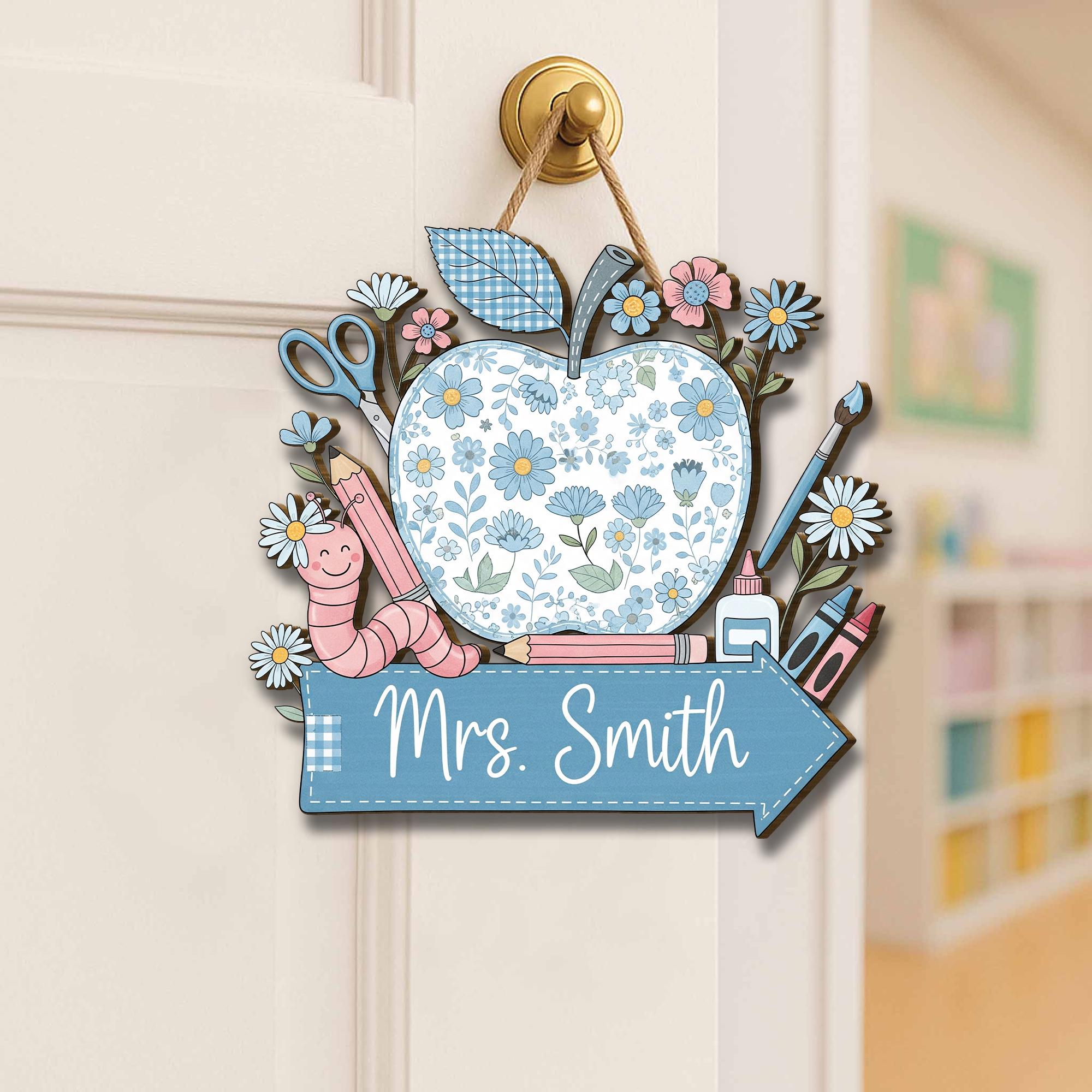 Personalized Teacher Door Sign with Floral Apple – Custom Classroom Decor with Name, Back to School Gift for Teachers, Chinoiserie Flowers