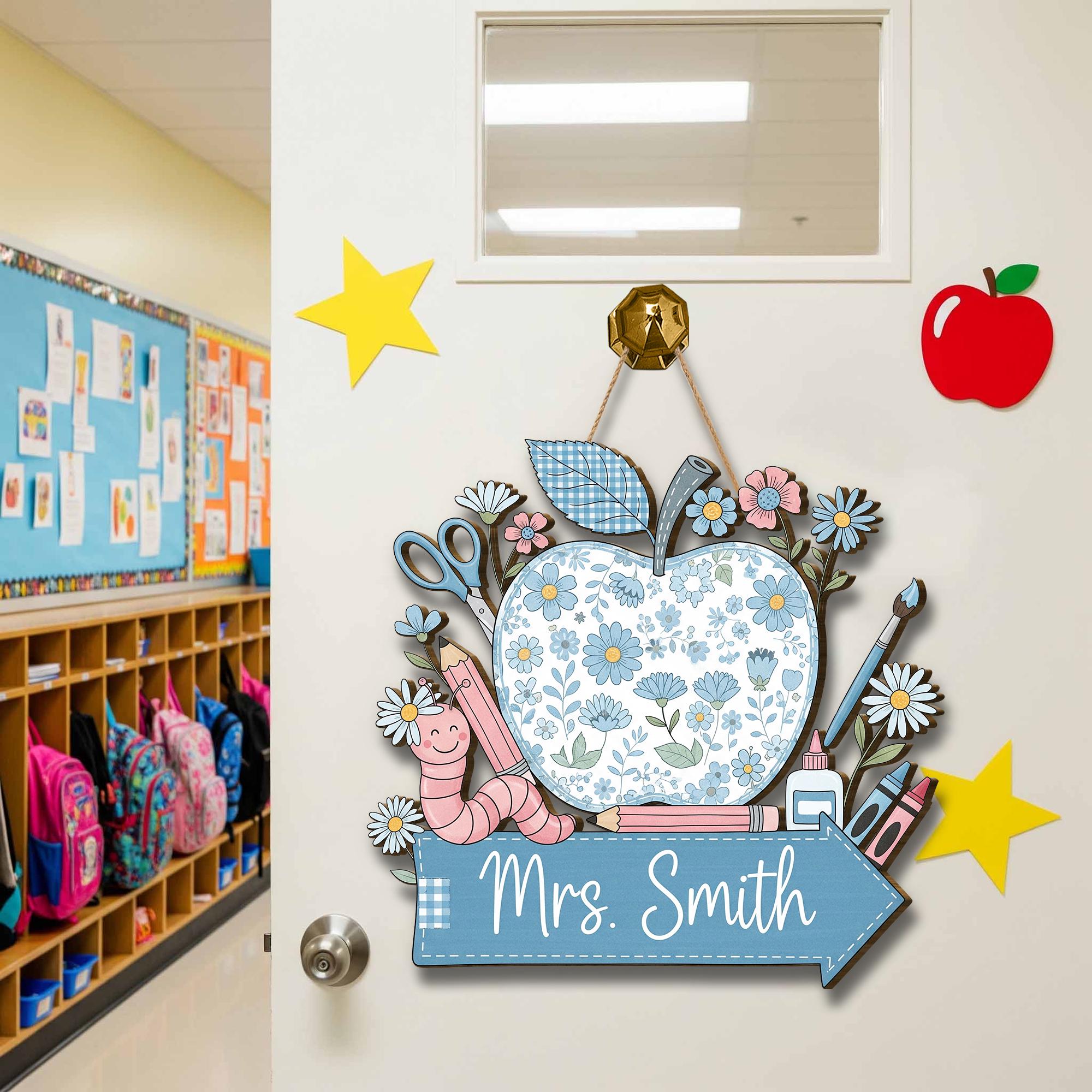 Personalized Teacher Door Sign with Floral Apple – Custom Classroom Decor with Name, Back to School Gift for Teachers, Chinoiserie Flowers
