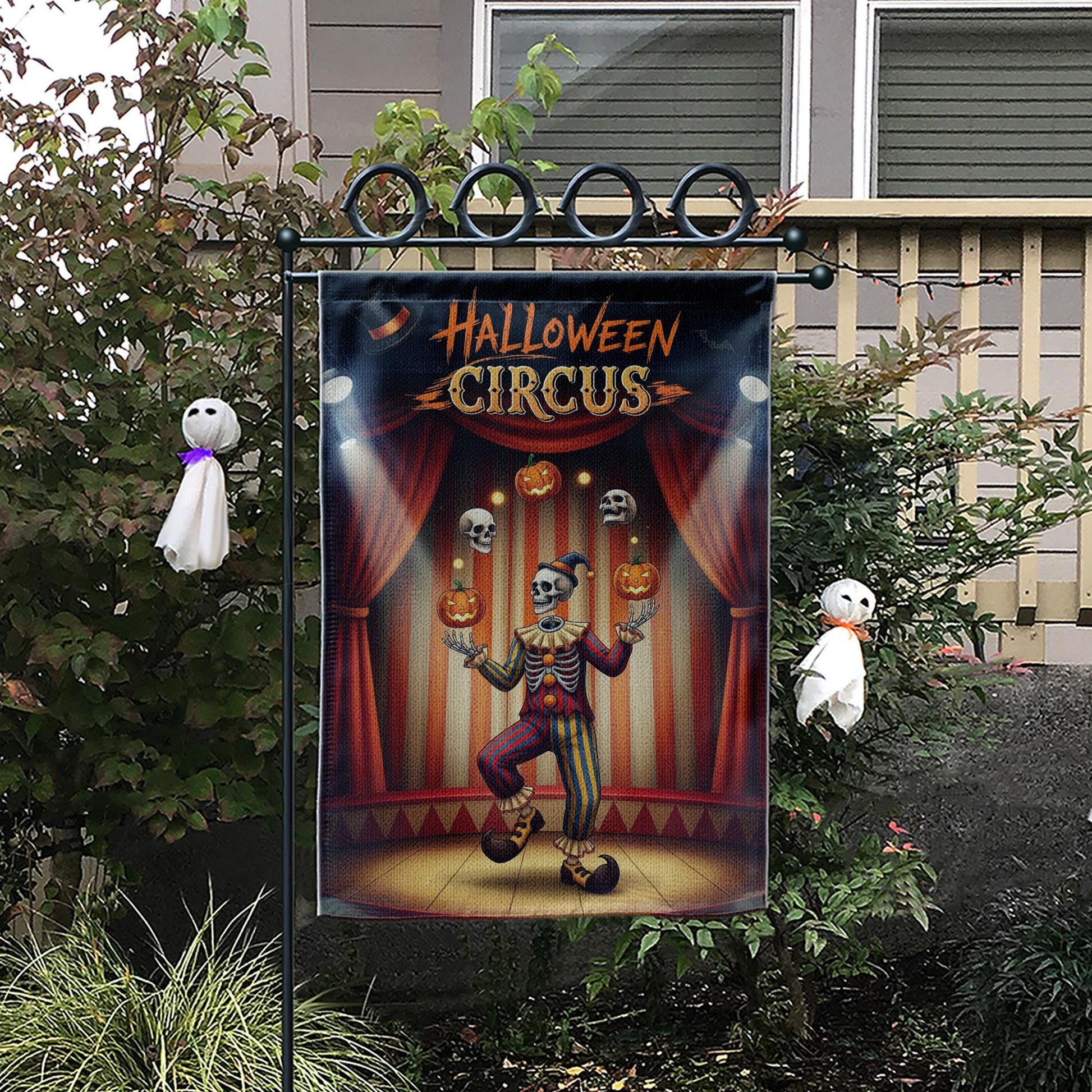 Halloween Circus Garden Flag, Juggling Skeleton Clown Yard Decor, Spooky Pumpkin Skull Sign, Outdoor Fall Decoration, Unique Welcome Flag