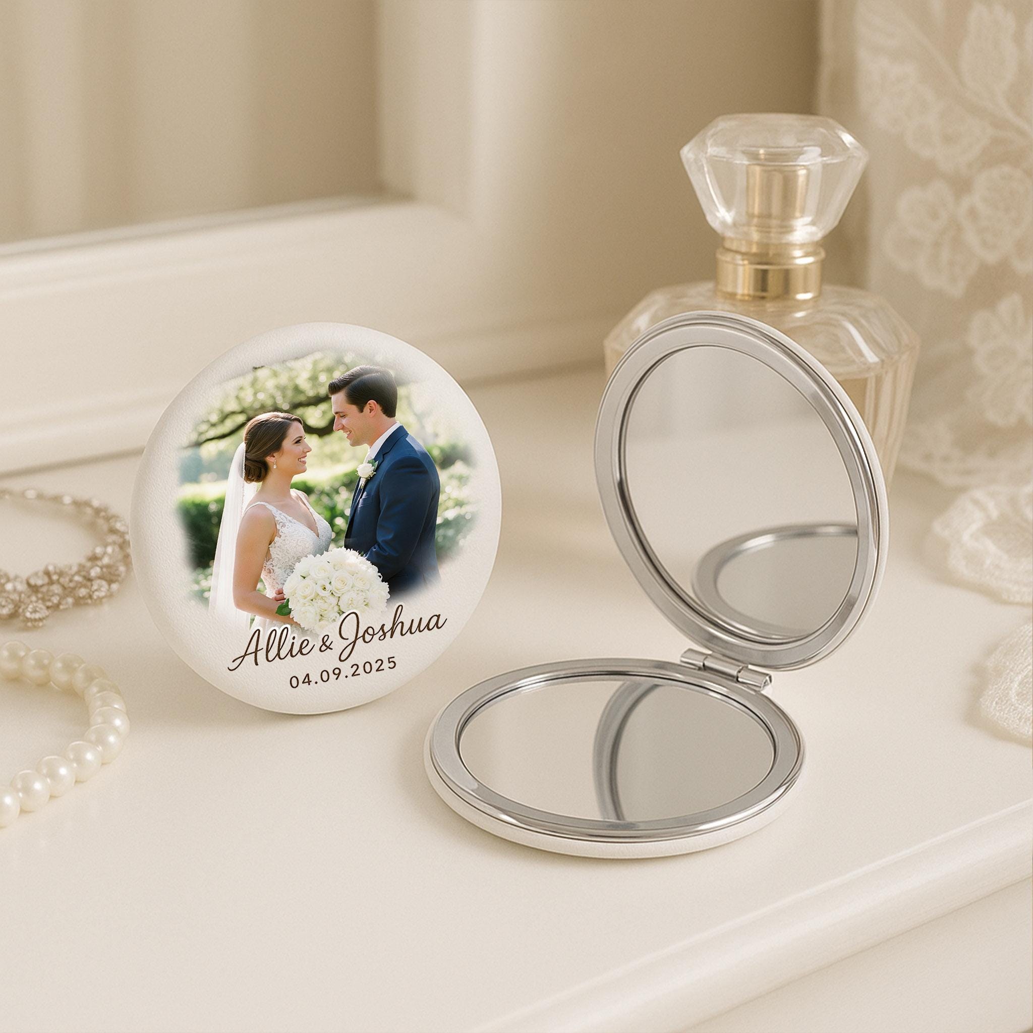 Personalized Wedding Compact Mirror with Photo & Names – Custom Bridal Shower or Anniversary Gift – Wedding Favor Keepsake