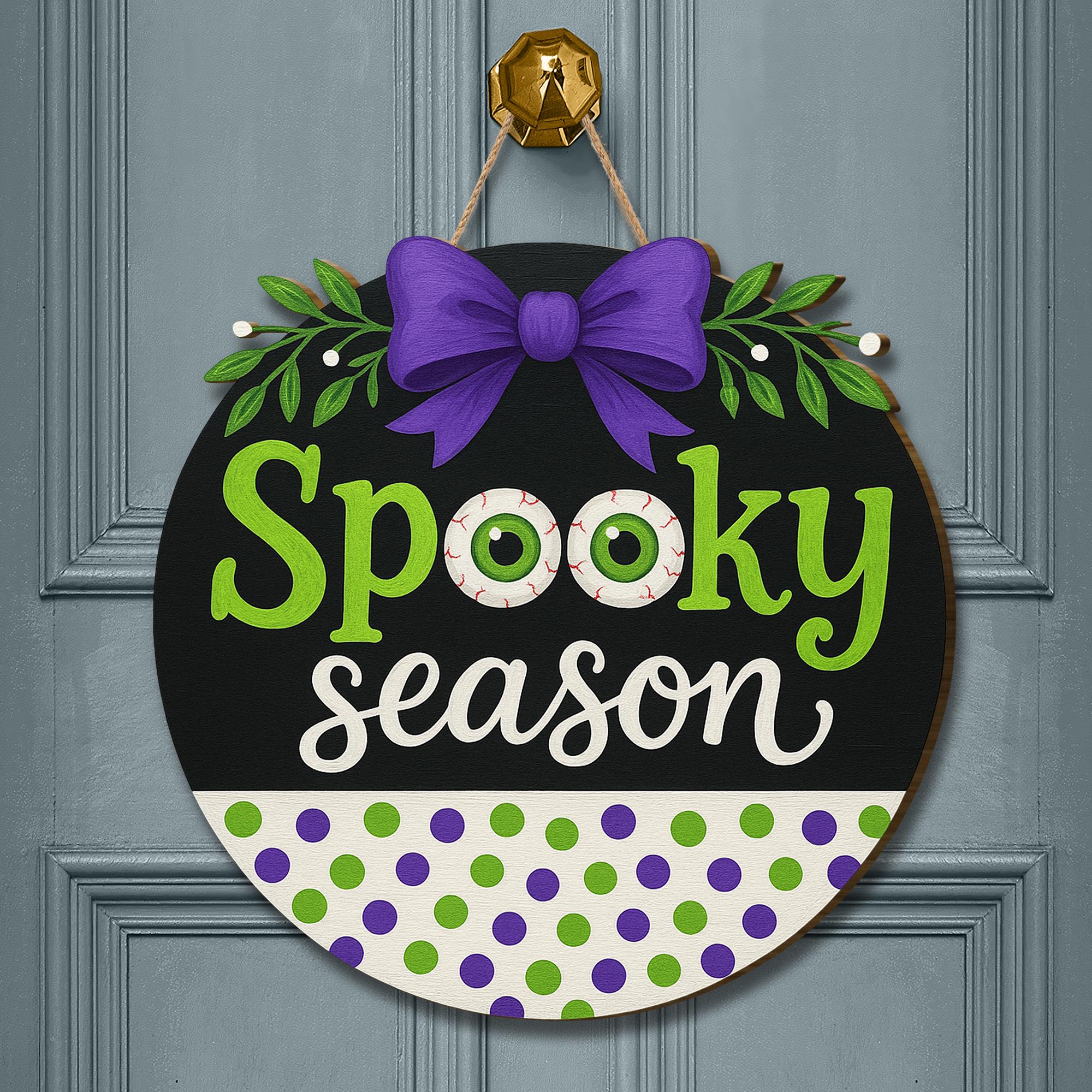 Spooky Season 3D Wooden Sign, Halloween Door Hanger with Eyeballs & Bow, Cute Purple Green Fall Decor, Funny Holiday Wall Art