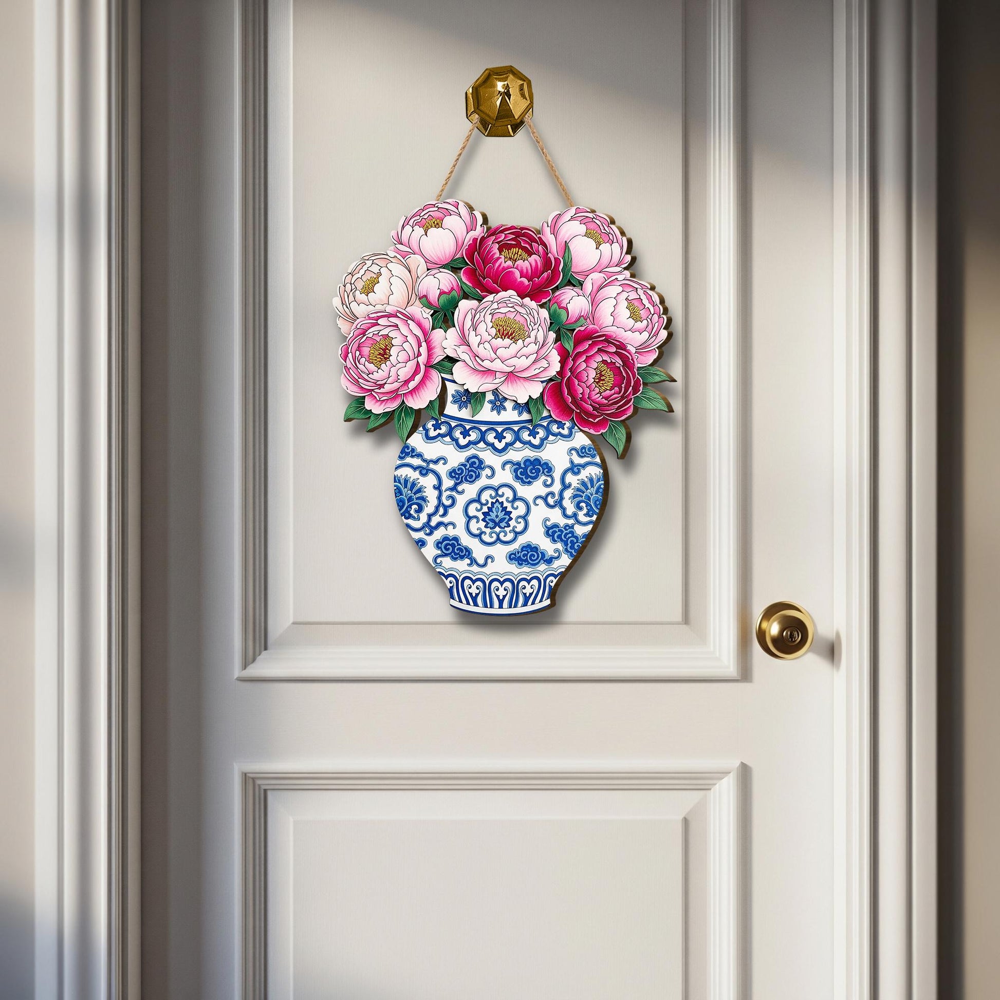 Peony Vase Door Hanger – Chinoiserie Floral Wooden Sign, Elegant Spring Porch Decor, Cottagecore Front Door Hanging Decoration