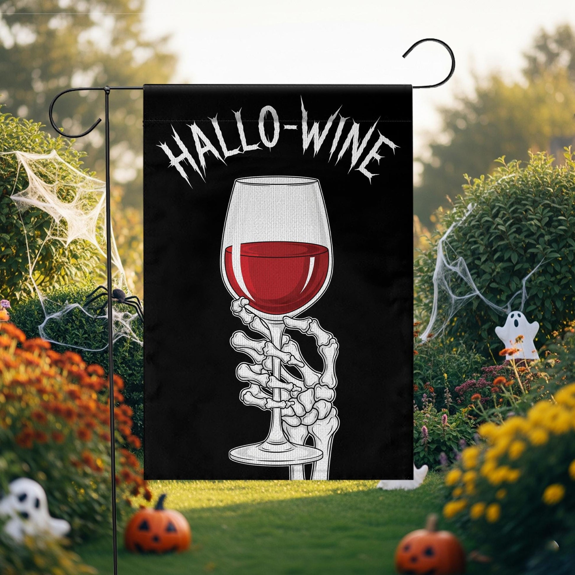 Hallo-Wine Garden Flag – Funny Skeleton Wine Halloween Yard Decor – Spooky Wine Lover Gift – Halloween Outdoor Flag for Witches