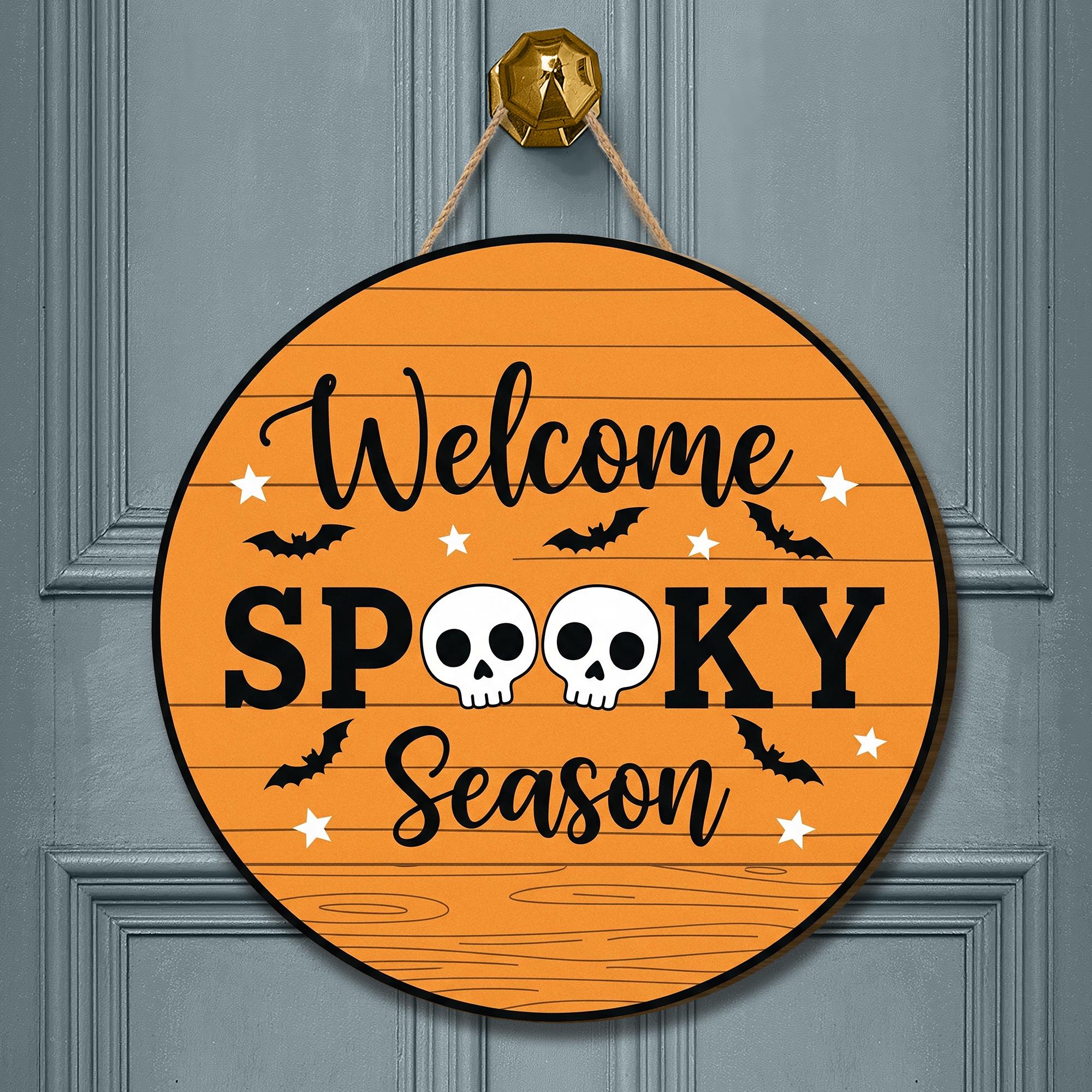 Welcome Spooky Season Sign, Round Halloween Door Hanger, Orange Skull & Bats Porch Décor, Seasonal Fall Welcome Plaque