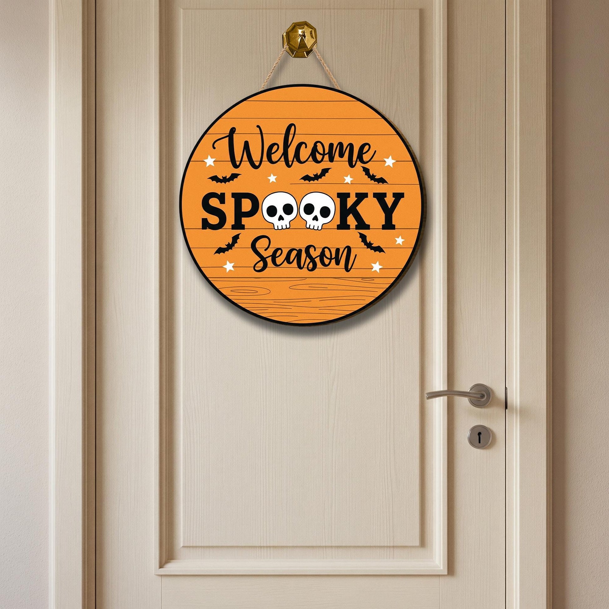 Welcome Spooky Season Sign, Round Halloween Door Hanger, Orange Skull & Bats Porch Décor, Seasonal Fall Welcome Plaque