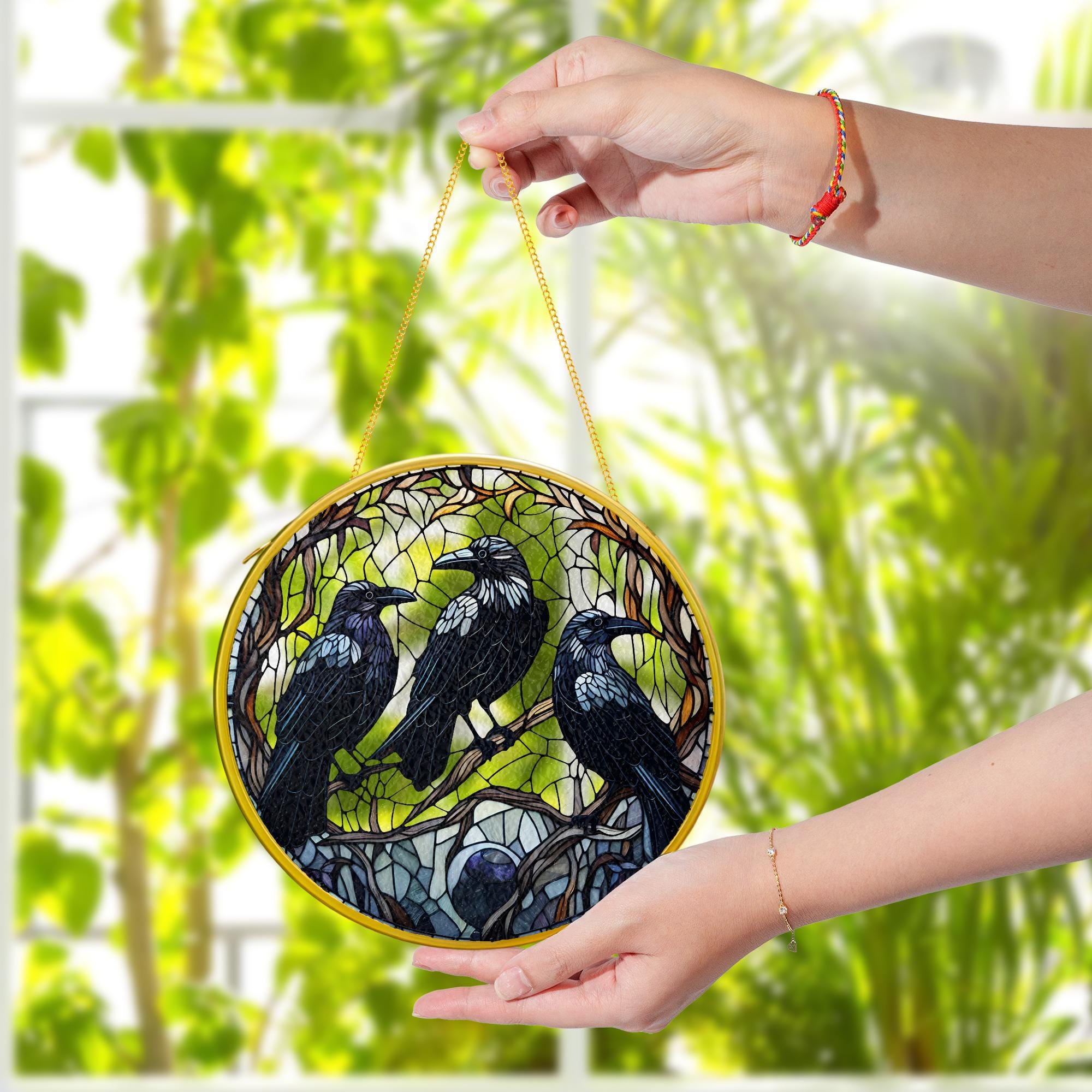 Gothic Raven Glass Suncatcher – Glass Crow Window Hanging – Dark Bird Gothic Home Decor – Mysterious Raven Art