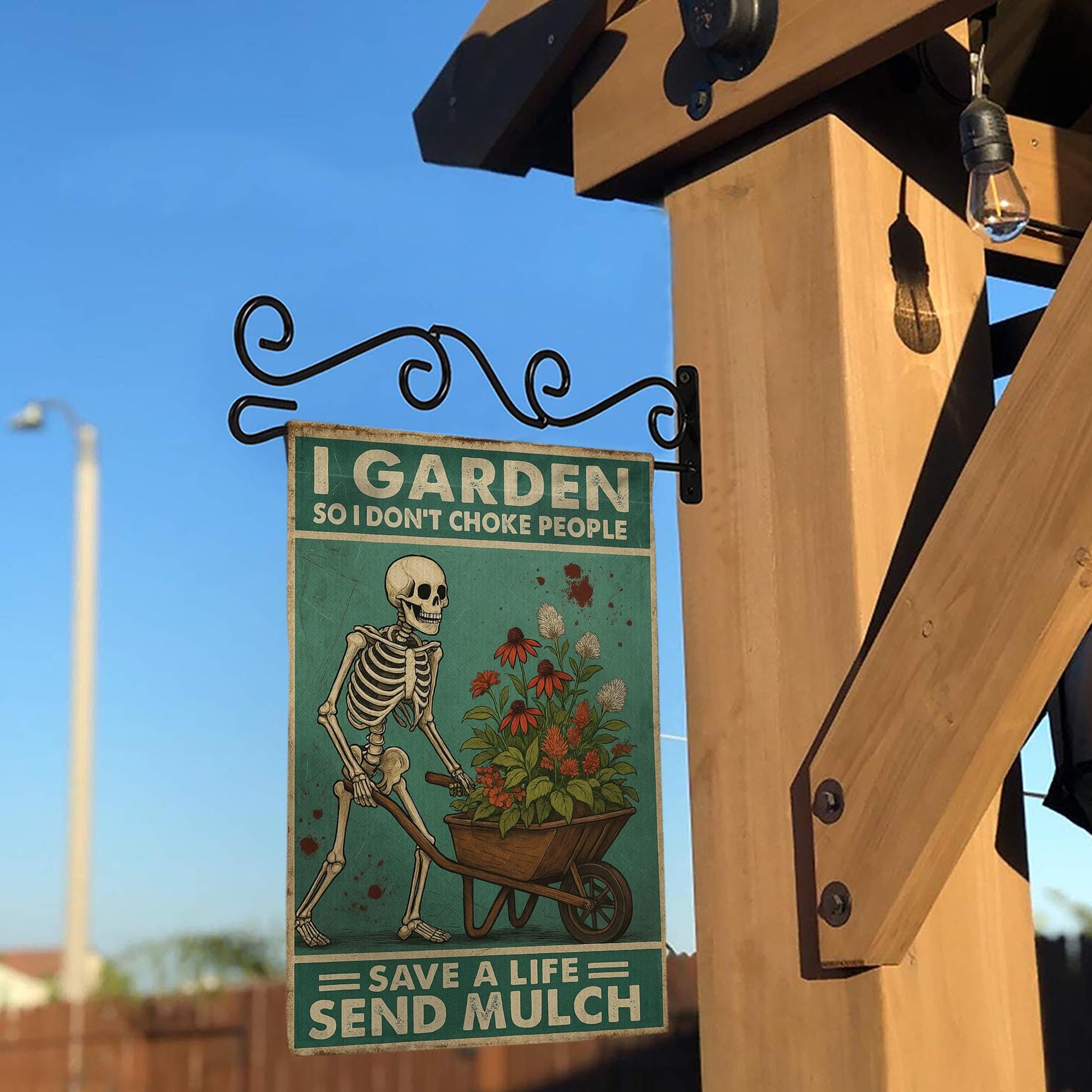 Funny Halloween Gardening Skeleton Flag – “I Garden So I Don’t Choke People – Save a Life Send Mulch” Outdoor Yard Decor