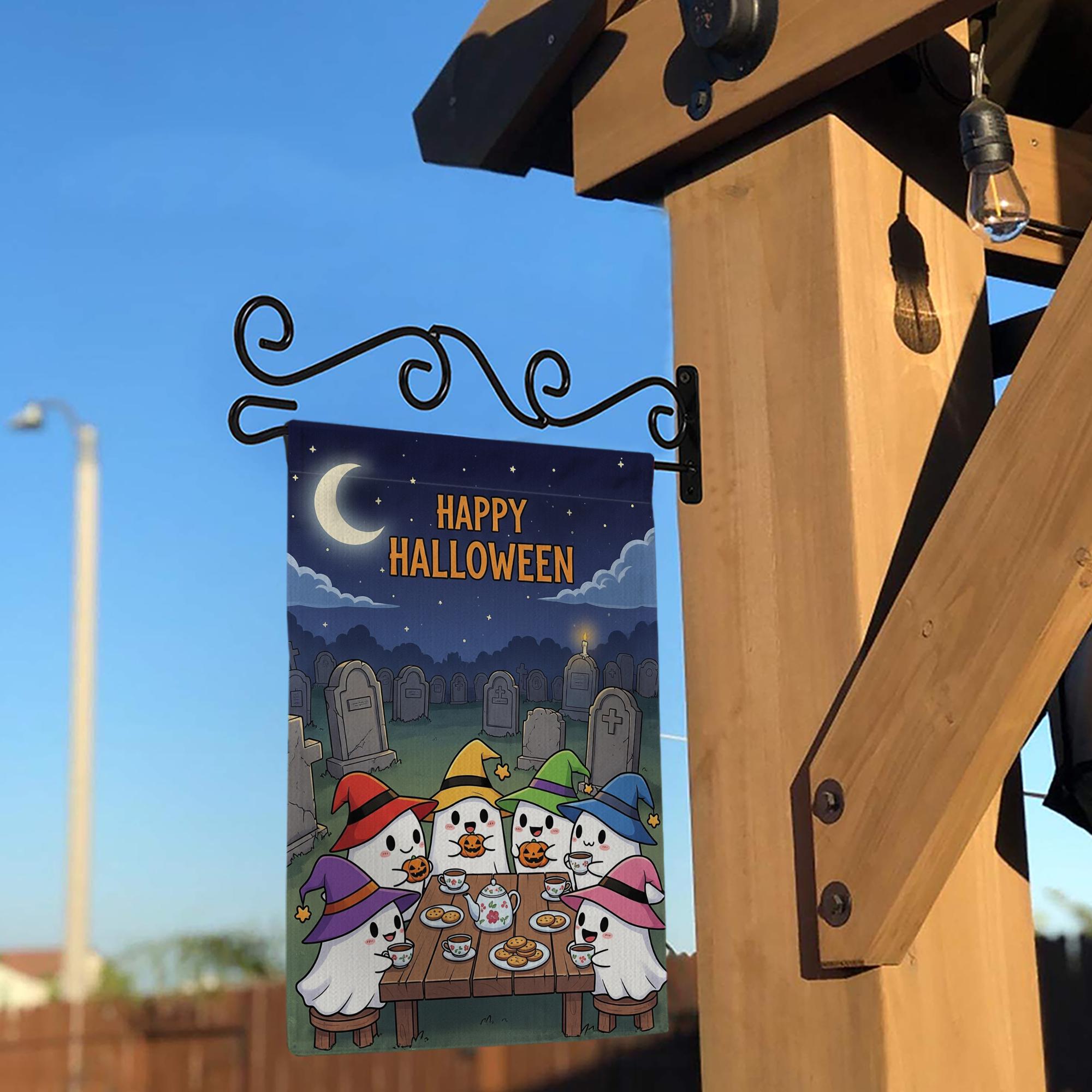 Cute Ghost Halloween Garden Flag, Spooky Ghosts with Hats, Halloween Yard Decor, Haunted House Decor, Fall Porch Decor, Trick or Treat Flag