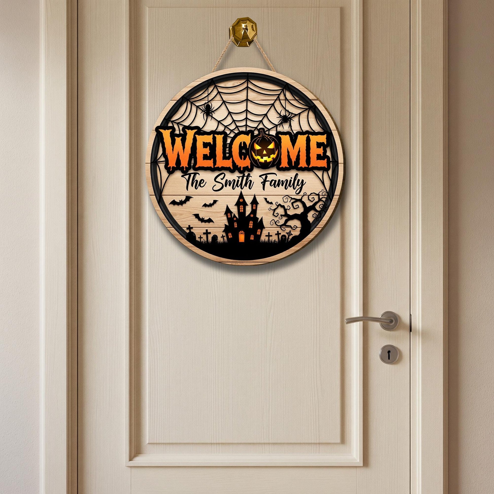 Personalized Halloween Door Hanger – Custom Family Name Welcome Sign, Spooky Front Door Decoration, Fall Porch Decor