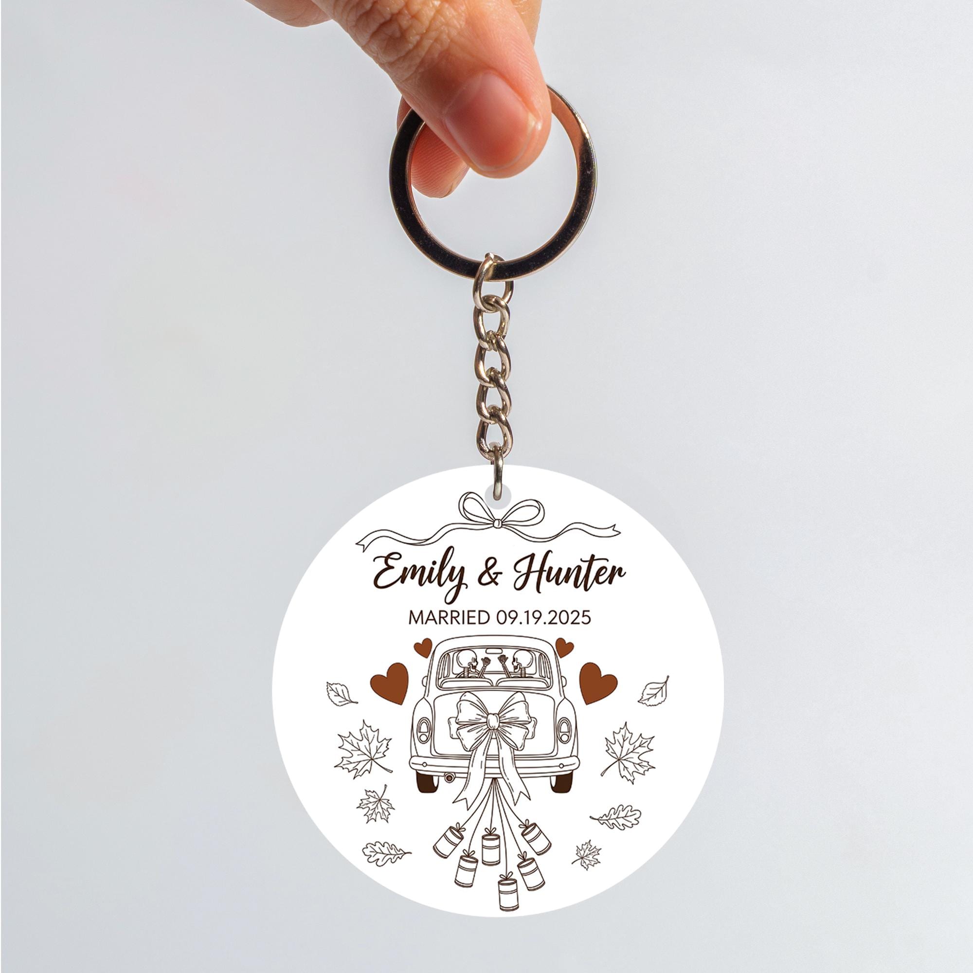Personalized Wedding Keychain Favor: Acrylic Bride & Groom Gift