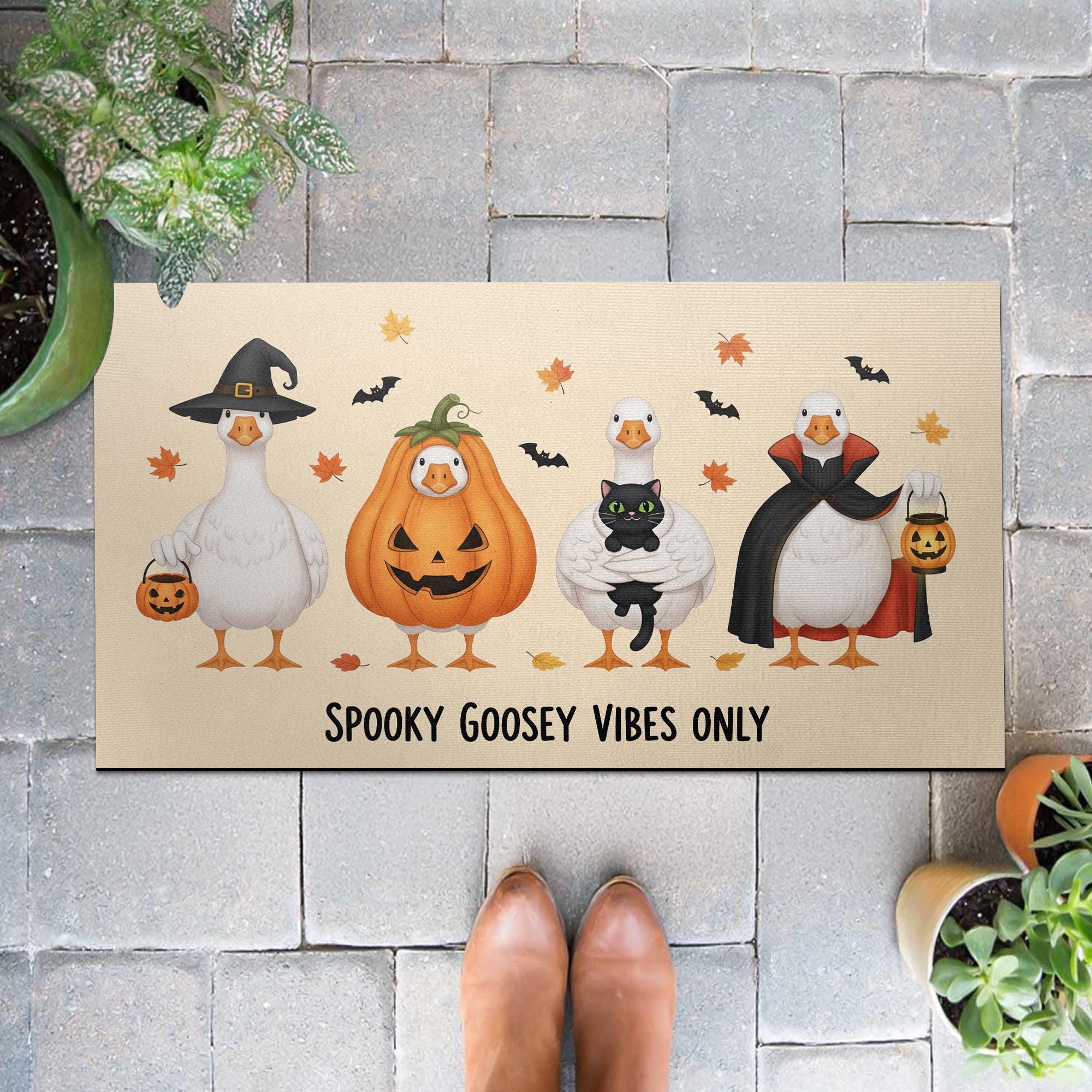 Halloween Goose Doormat, Funny Fall Welcome Mat with Pumpkins and Witches, Spooky Cute Entryway Rug for Autumn Porch Decoration
