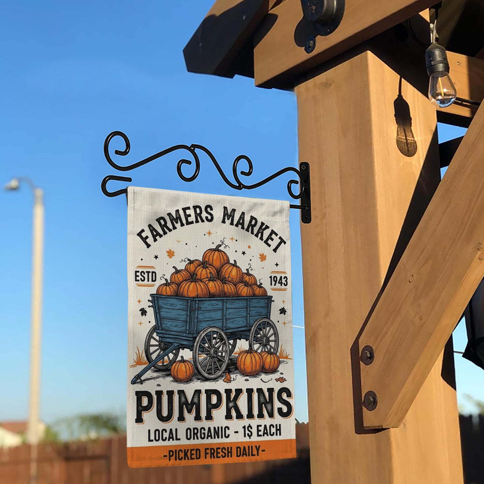 Vintage Pumpkin Patch Garden Flag: Rustic Fall Farmhouse Decor