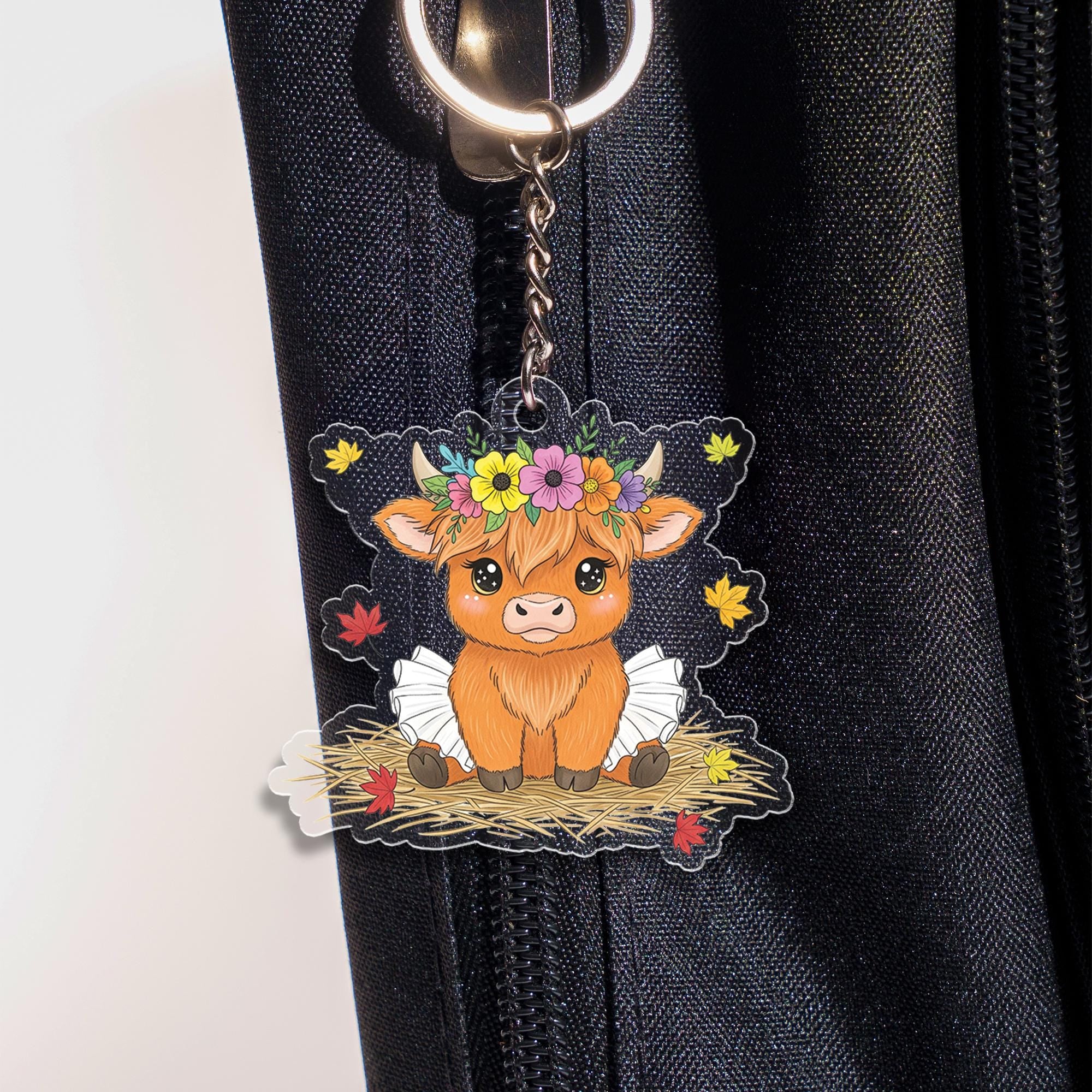 Cute Highland Cow Keychain – Kawaii Calf Acrylic Charm with Flower Crown, Fall Leaves, Farm Animal Gift, Cow Lover Accessory