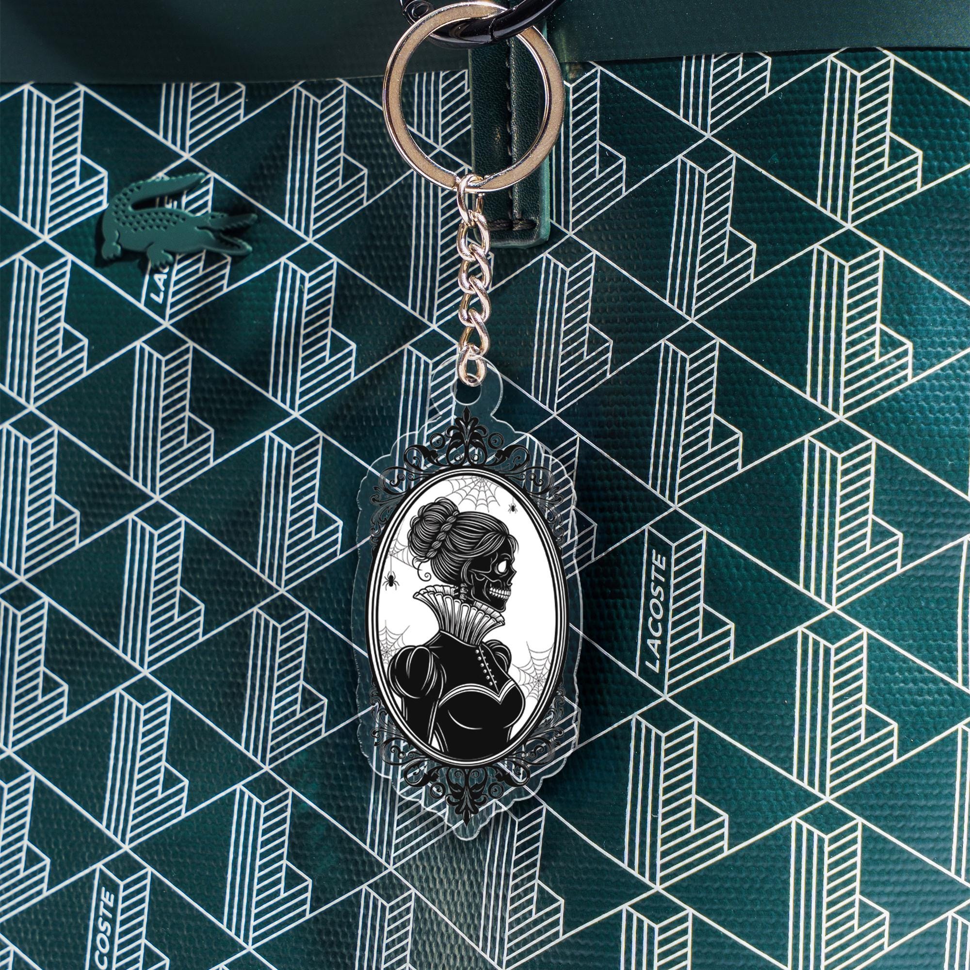 Gothic Skeleton Couple Keychain Set: Spooky Acrylic Car Bag Charm