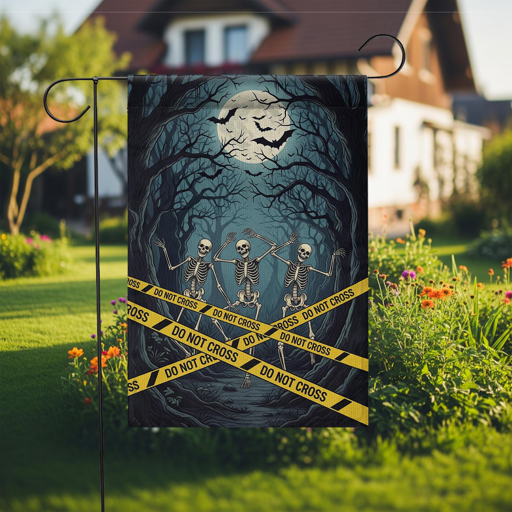 Halloween Skeleton Garden Flag, Spooky Do Not Cross Yard Decor, Haunted House Outdoor Decoration, Scary Moonlit Cemetery Flag
