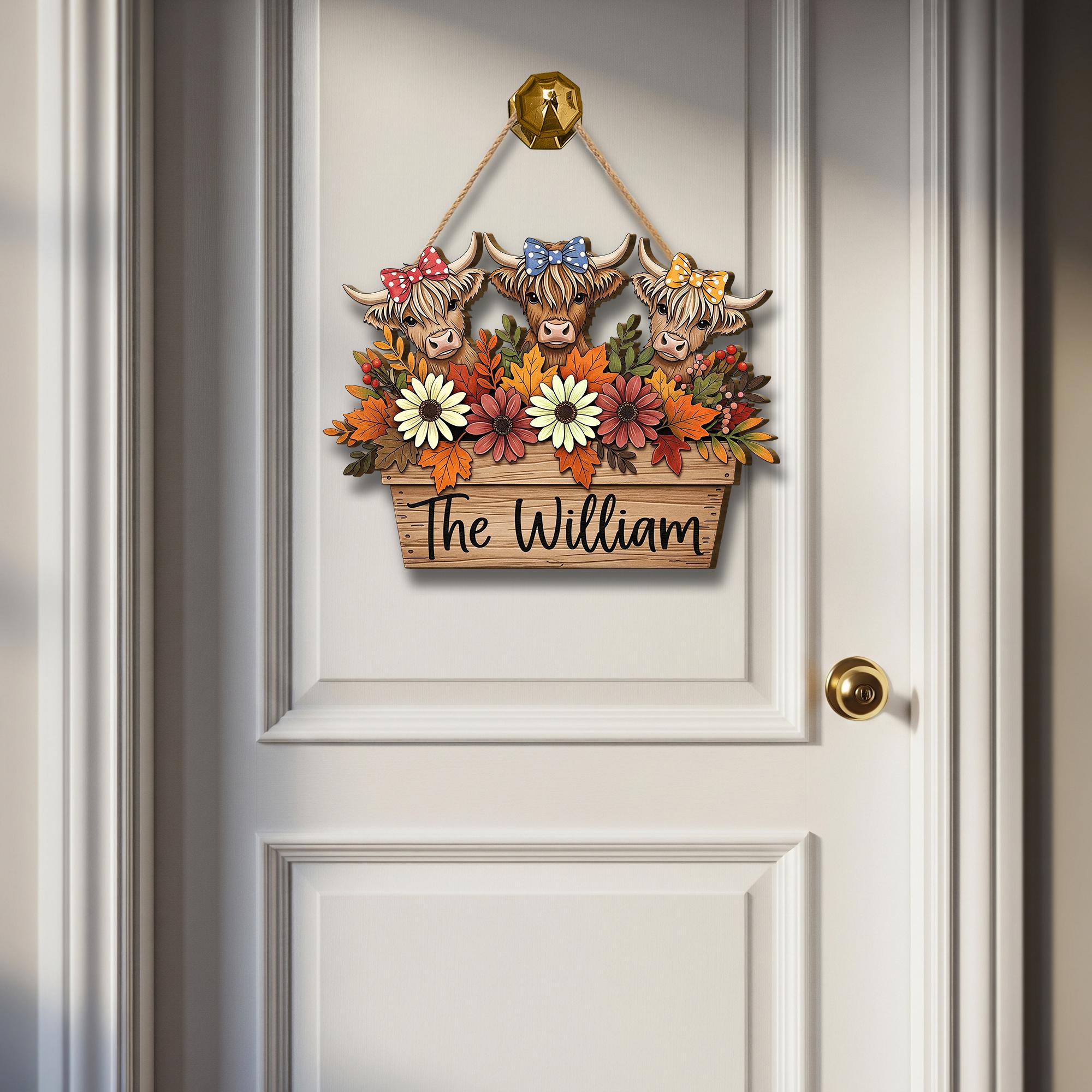 Personalized Highland Cow Family Sign: Rustic Wooden Farmhouse Decor