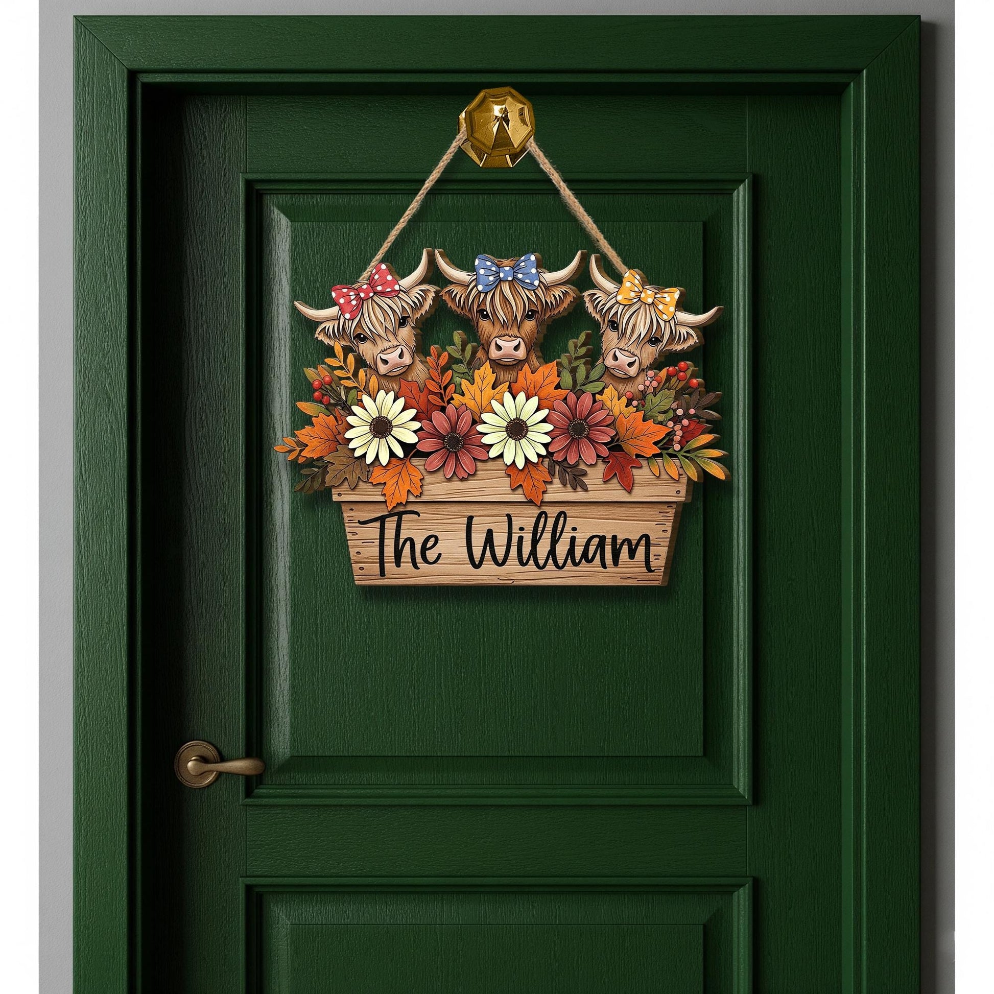 Personalized Highland Cow Family Sign: Rustic Wooden Farmhouse Decor