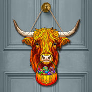 Highland Cow Halloween Door Hanger: Farmhouse Pumpkin Candy Holder