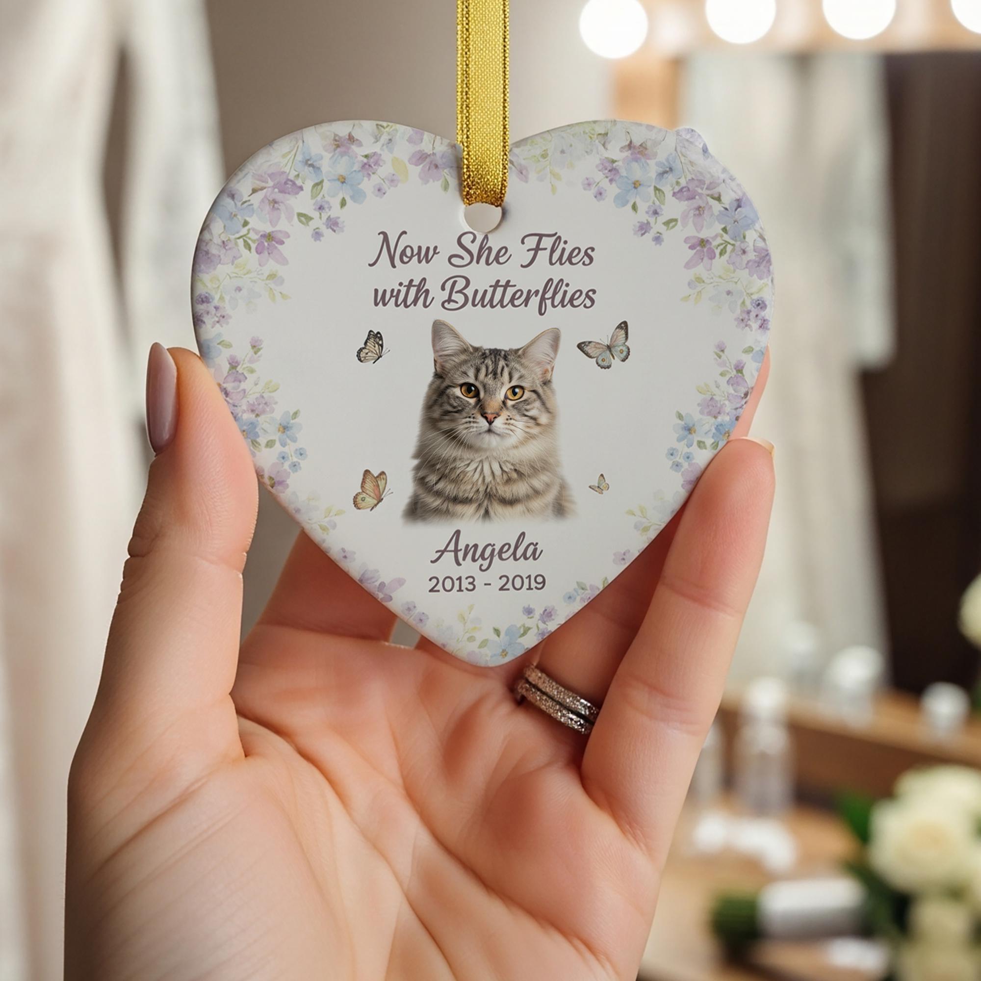 Personalized Cat Memorial Ornament: Heart-Shaped Ceramic Pet Loss Keepsake