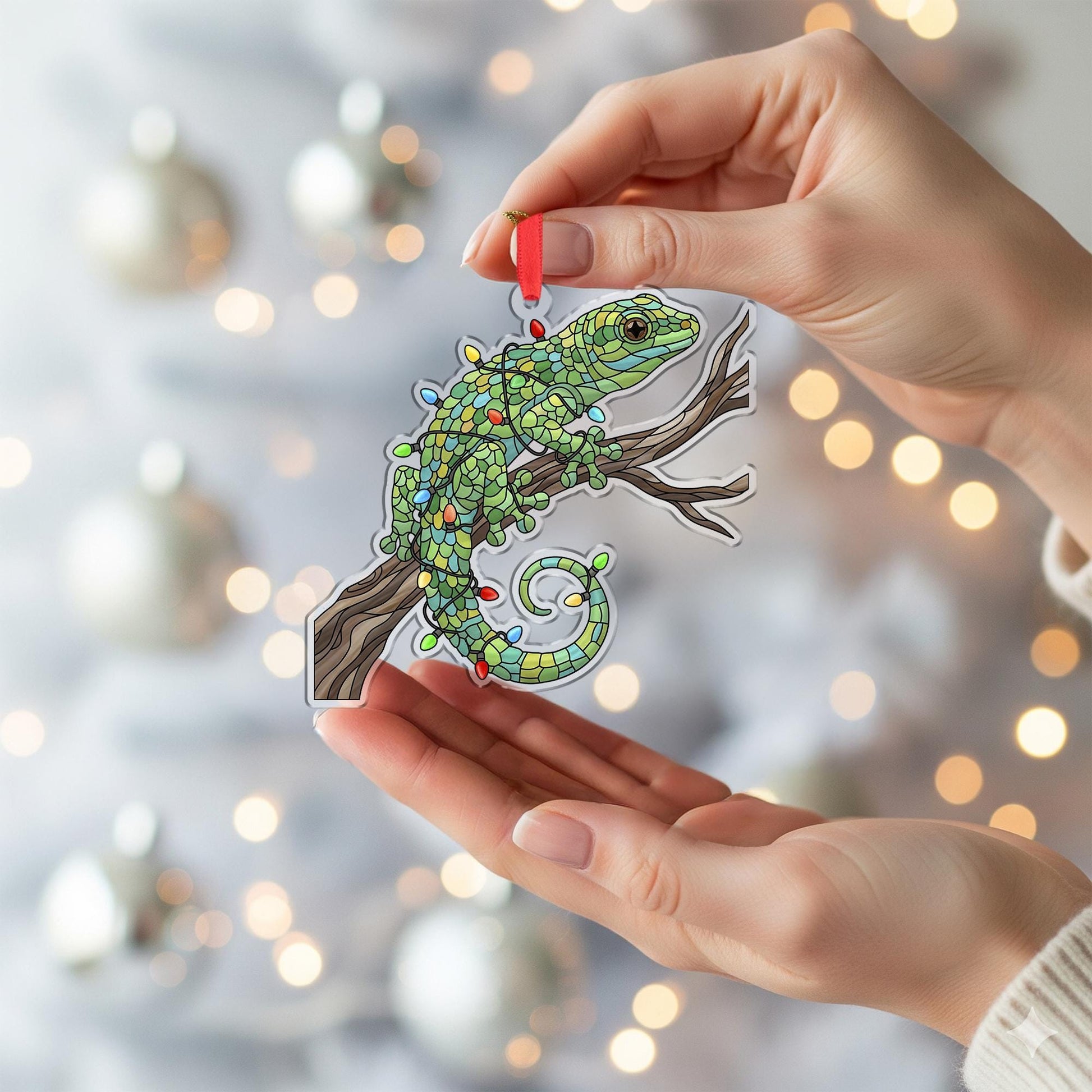 Christmas Ornament – Holiday Tree Decoration with Gecko Lizard on Branch and Lights Design