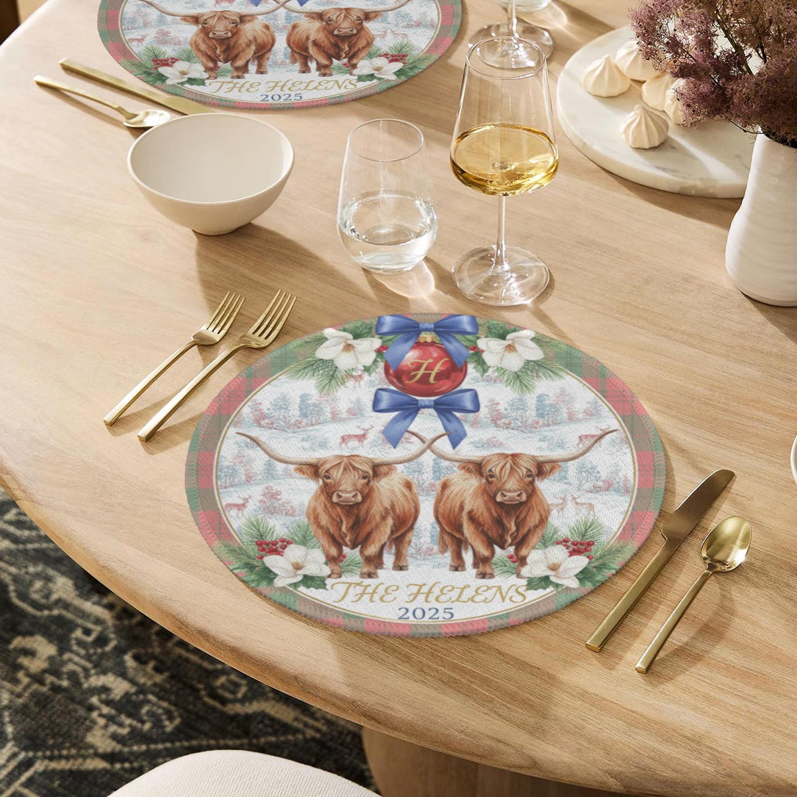 Personalized Highland Cow Placemat – Custom Family Name Round Table Decor 2025