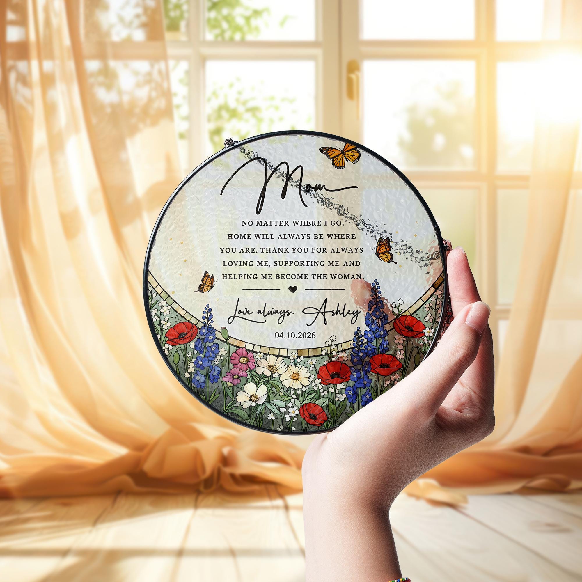 Mom Suncatcher Gift – Personalized Floral Glass Hanging Keepsake for Mother of the bride
