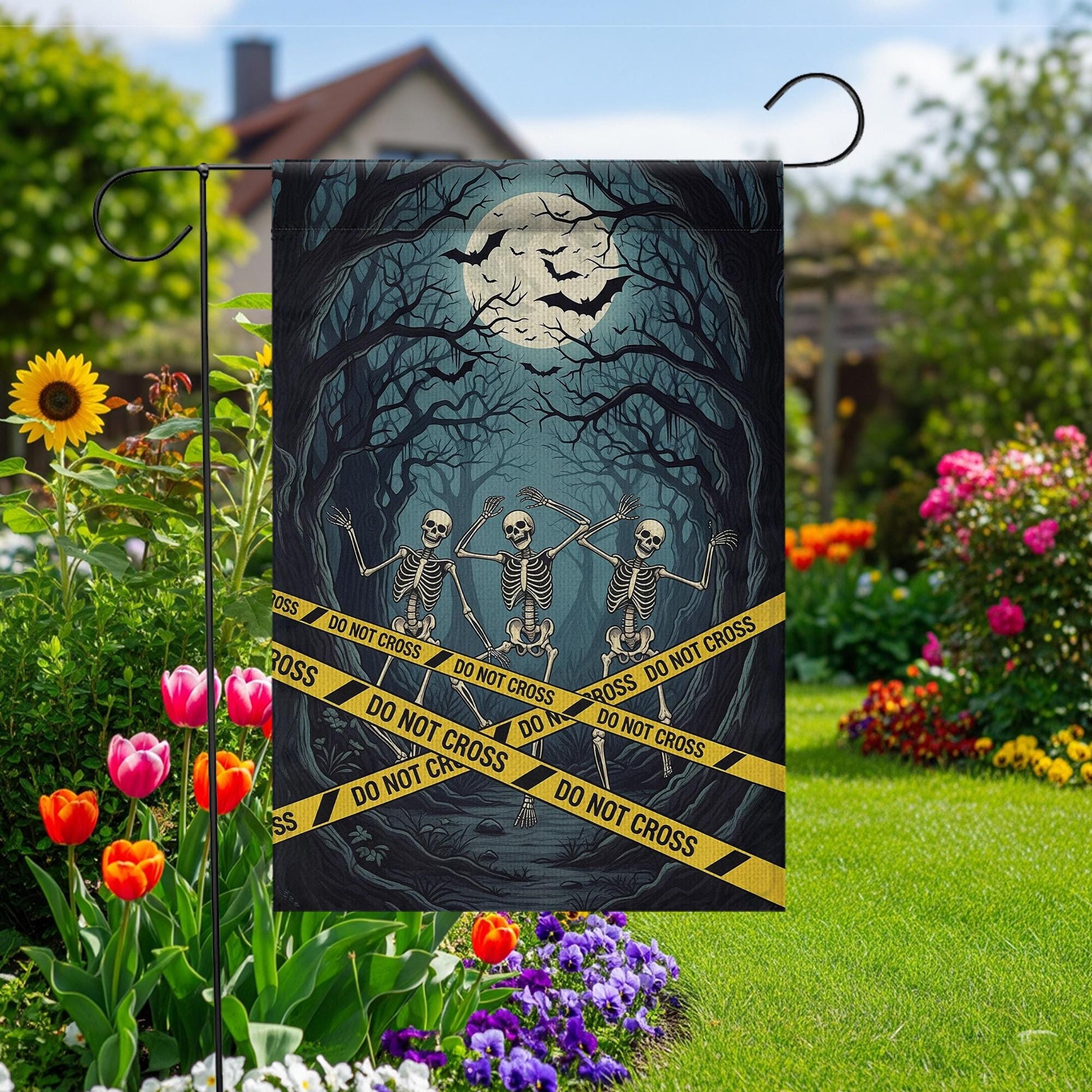 Halloween Skeleton Garden Flag, Spooky Do Not Cross Yard Decor, Haunted House Outdoor Decoration, Scary Moonlit Cemetery Flag