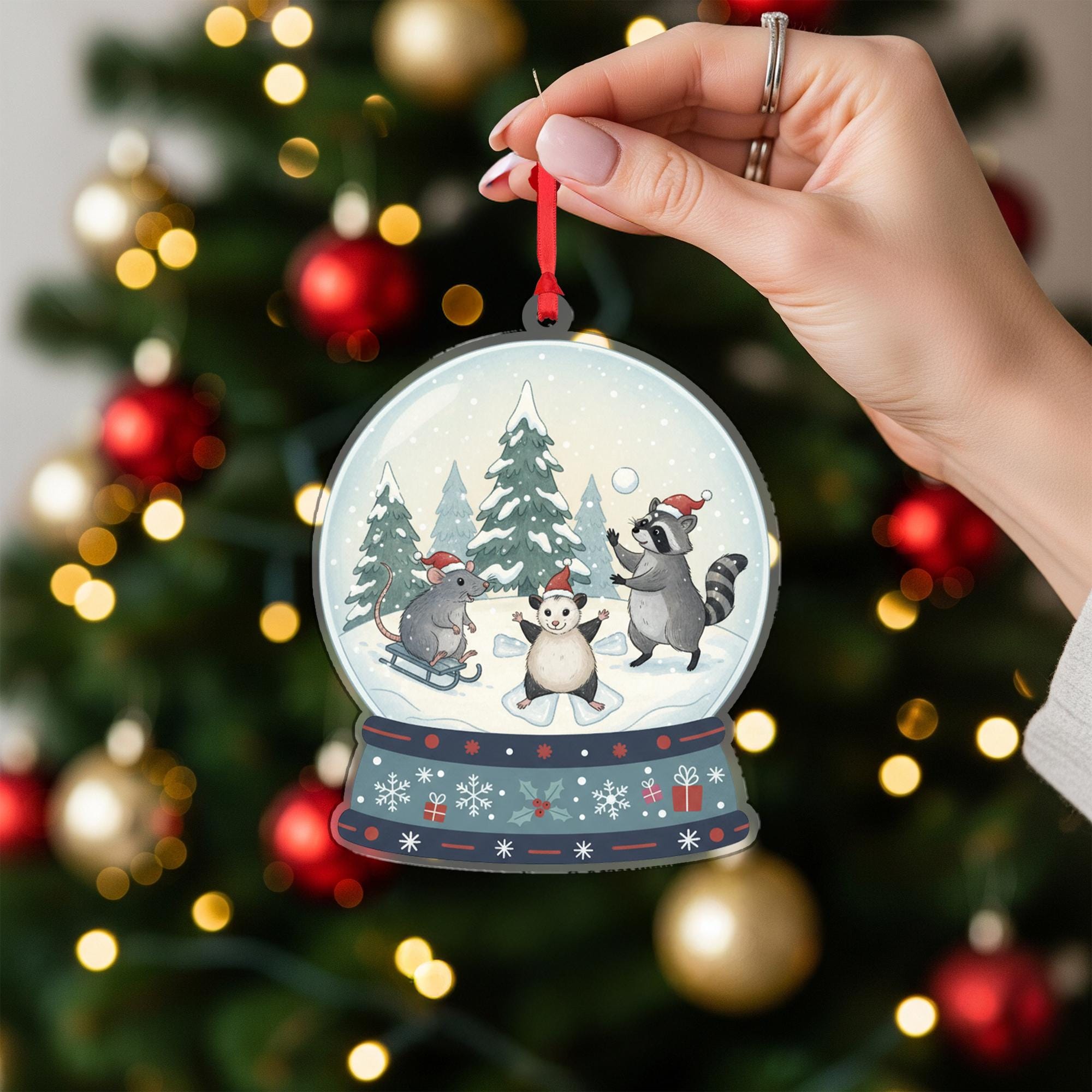 Woodland Animal Snow Globe Christmas Ornament – Acrylic Hanging Decoration with Mouse Raccoon Bear Design