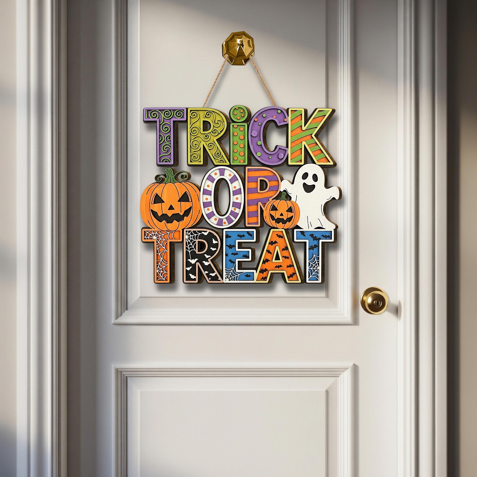Trick or Treat Wooden Sign, Halloween Door Hanger with Ghost & Pumpkin, Spooky Porch Wall Decor, Cute Fall Party Decoration