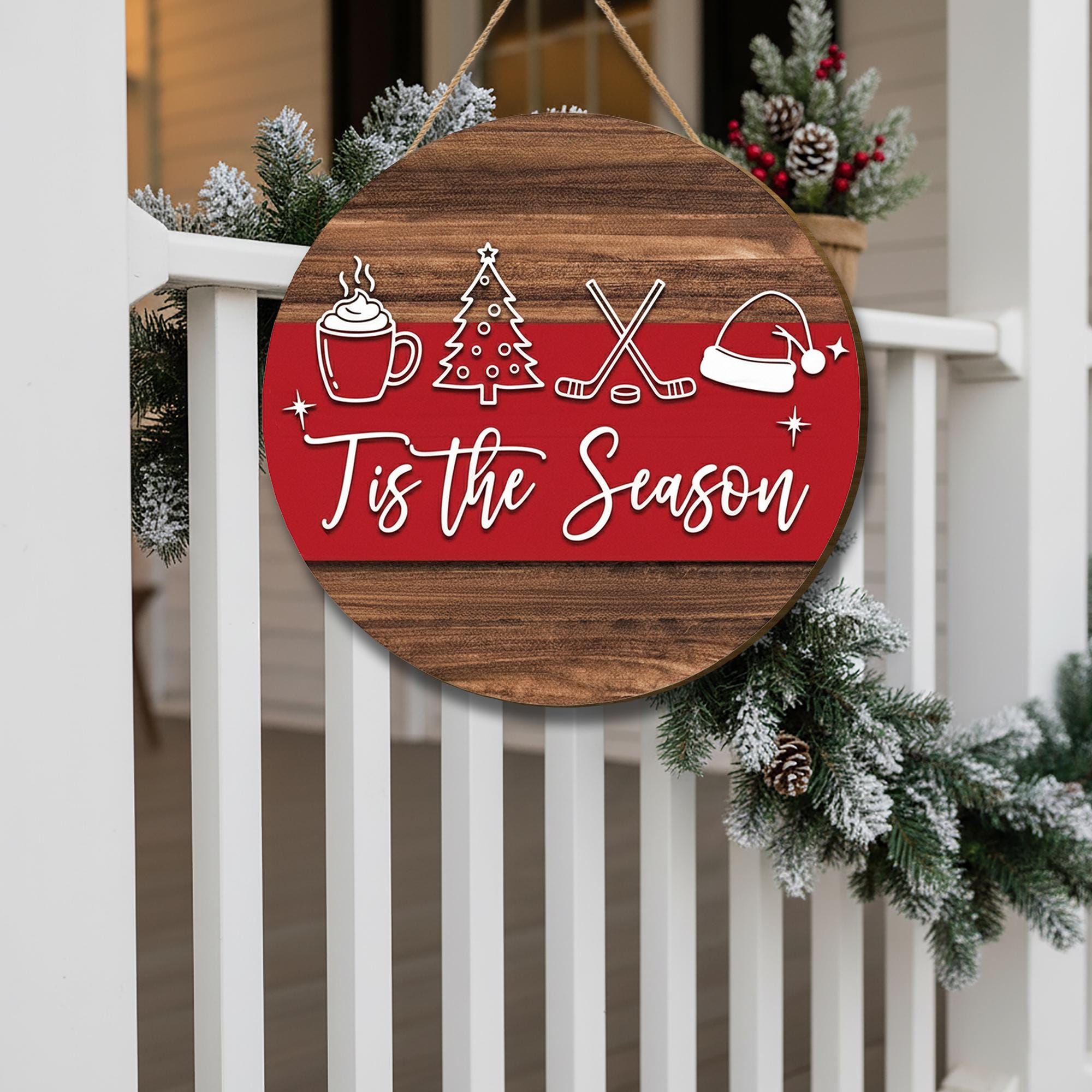 Tis the Season Door Sign – Round Wooden Hoockey Christmas Porch Decor