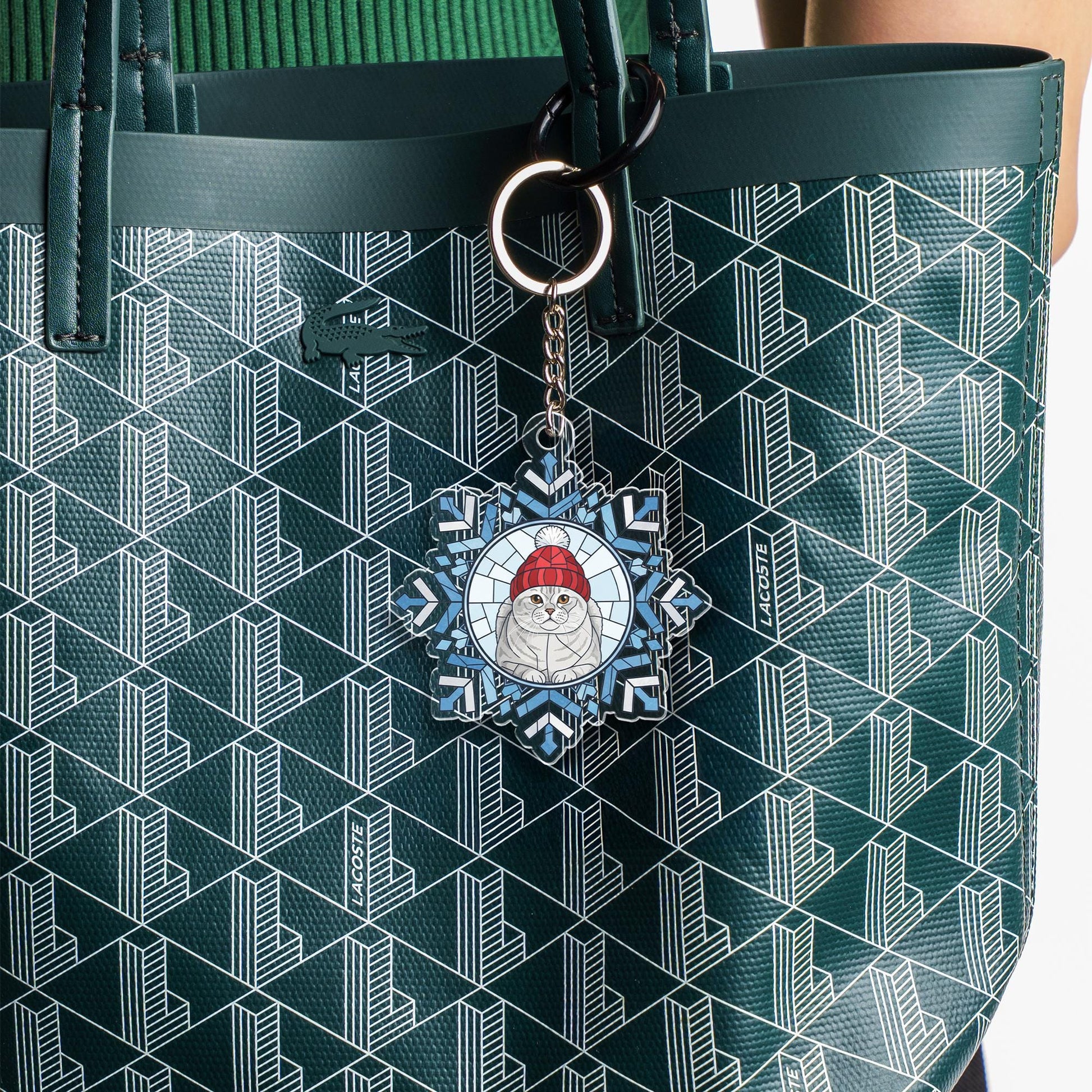 Acrylic Keychain – Snowflake Design with Cat in Winter Hat