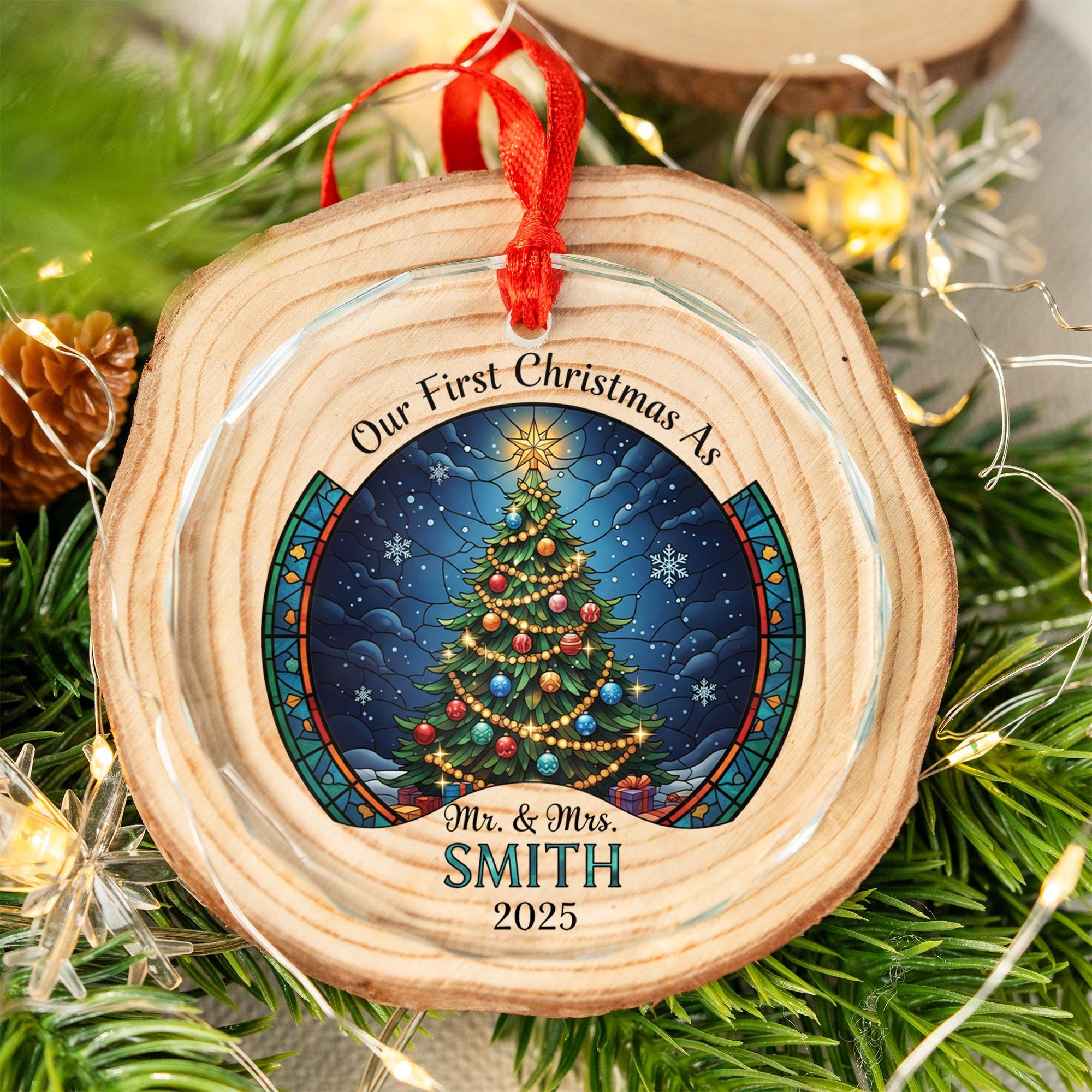 Personalized Glass Christmas Ornament 2025 – Our First Christmas Married Mr & Mrs Ornament, Custom Newlywed Holiday Gift