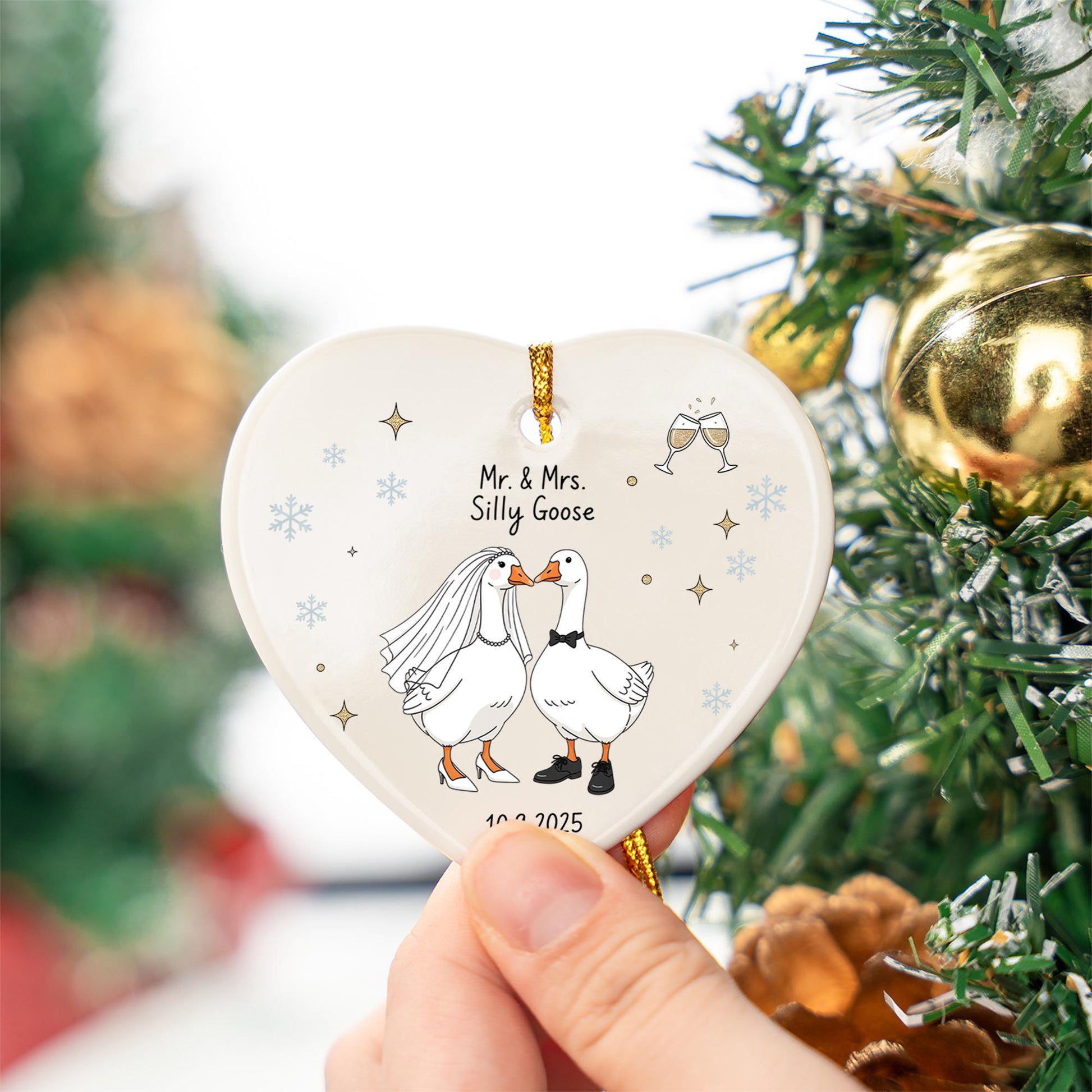 Personalized Wedding Ornament: Mr & Mrs Geese Heart Keepsake - Custom 2025
