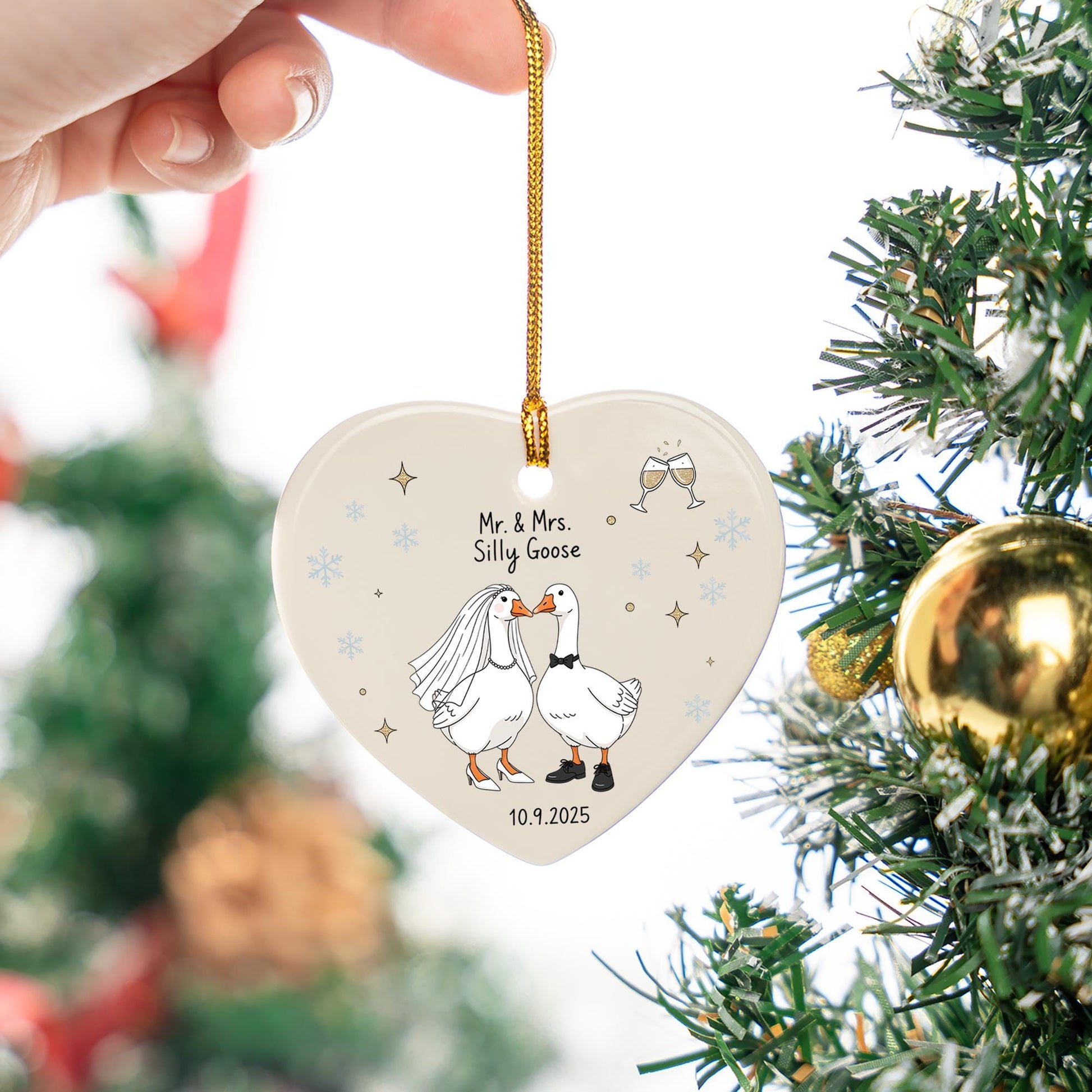 Personalized Wedding Ornament: Mr & Mrs Geese Heart Keepsake - Custom 2025