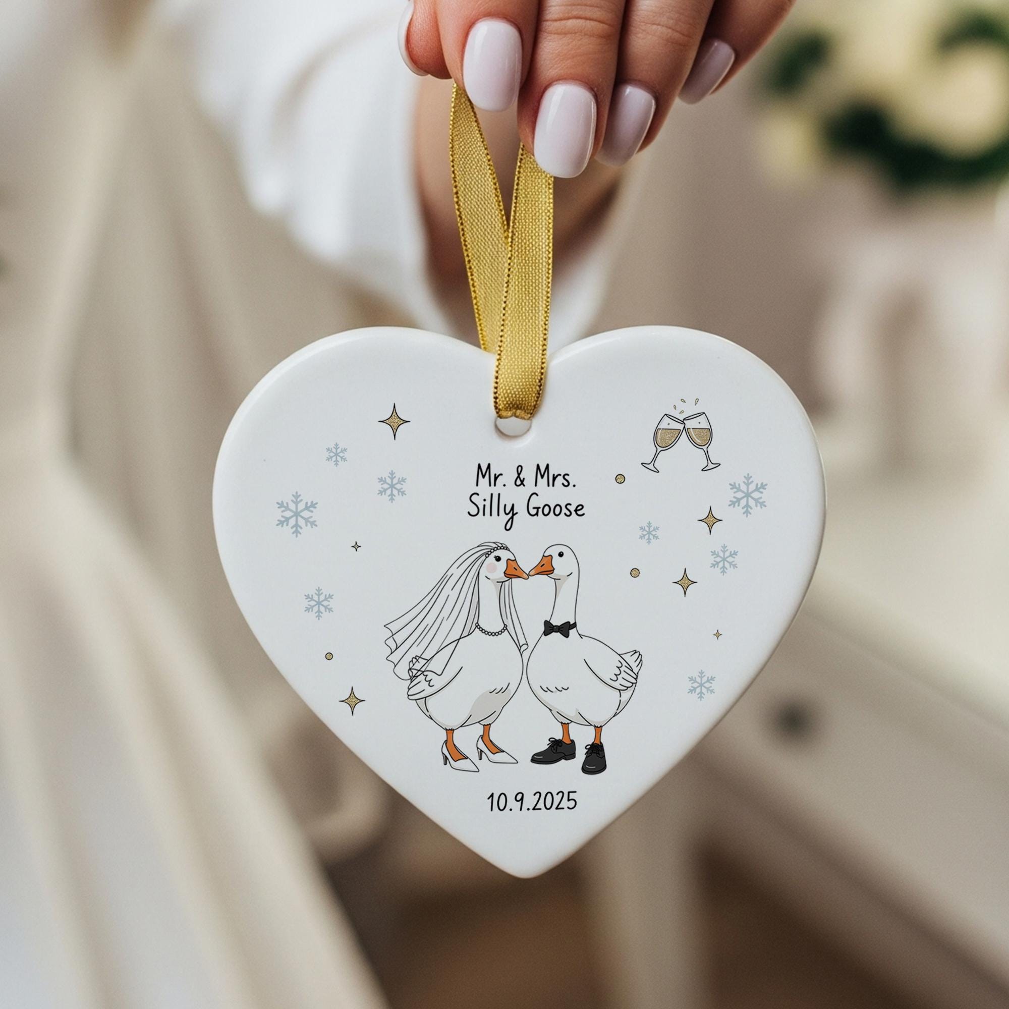 Personalized Wedding Ornament: Mr & Mrs Geese Heart Keepsake - Custom 2025
