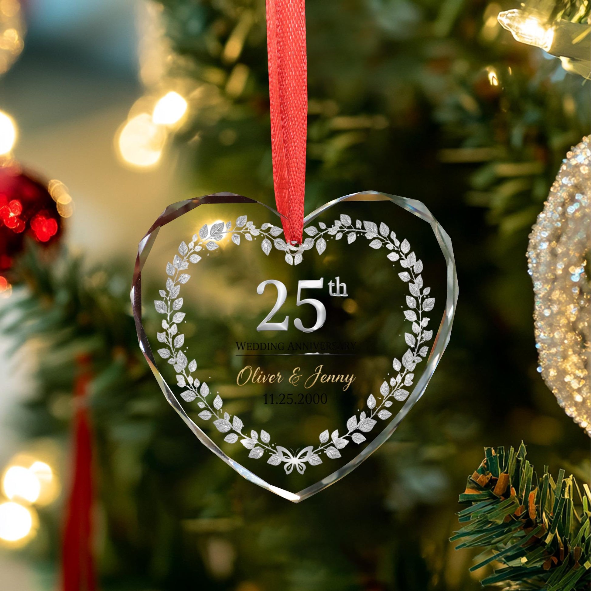 Personalized Glass Ornament – Heart Shaped 25th Wedding Anniversary Decoration with Custom Names and Date