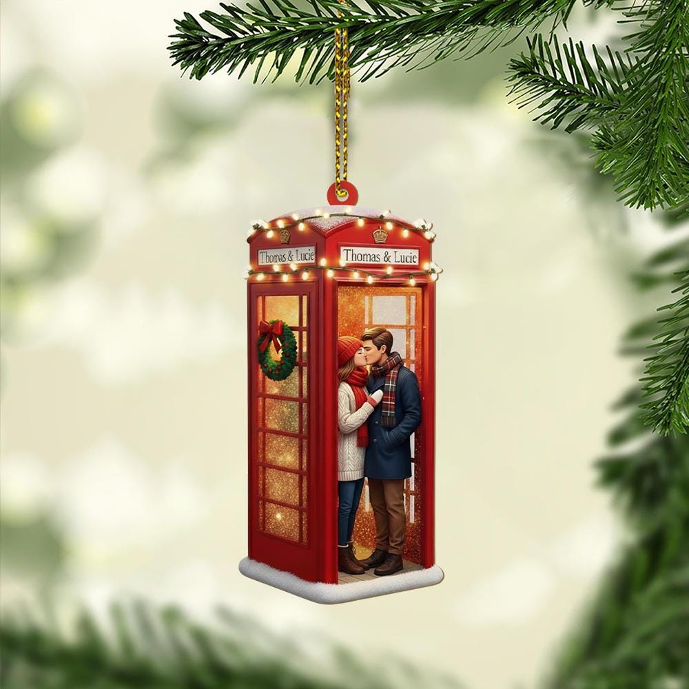 Custom Red Phone Booth Ornament – Personalized Christmas Decoration with Couple Name and Holiday Lights